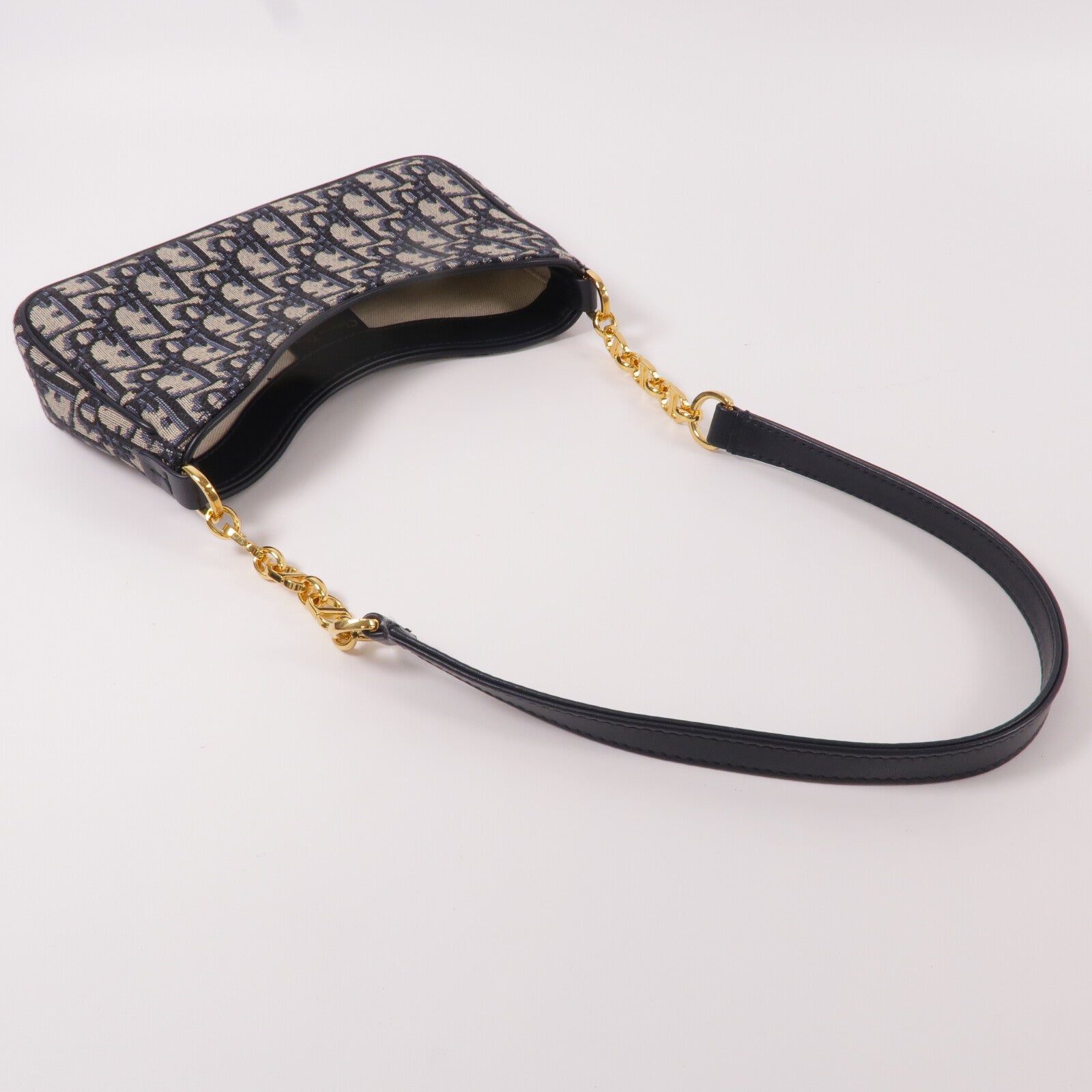 Dior 帆布30 Montaigne Hobo Avenue肩背袋