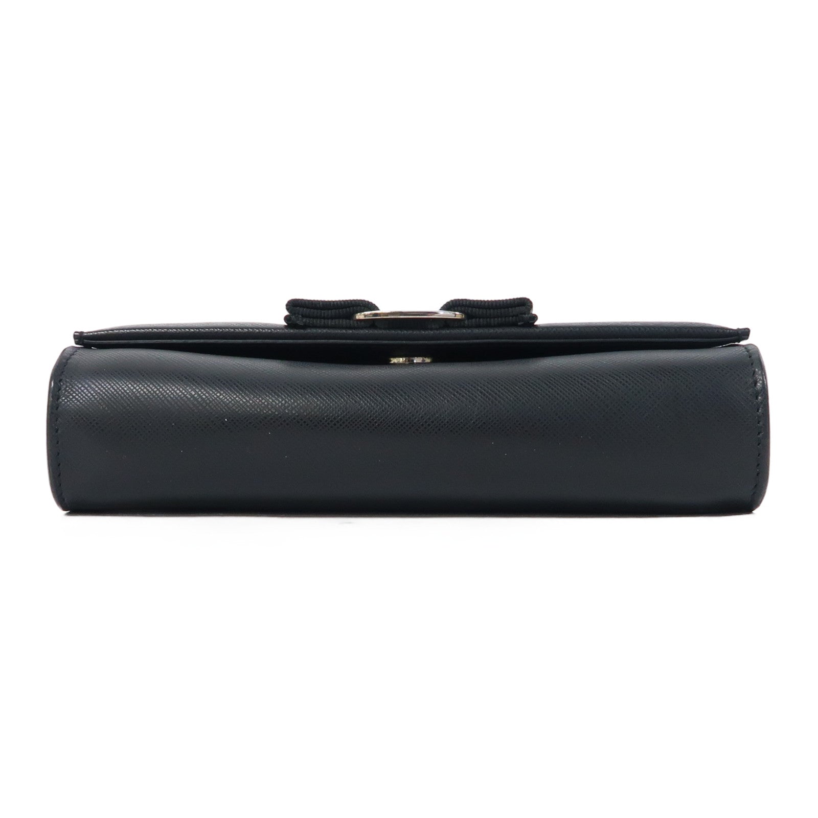 Salvatore Ferragamo 牛皮皮革Shoulder Bag銀扣鏈帶肩背袋黑色