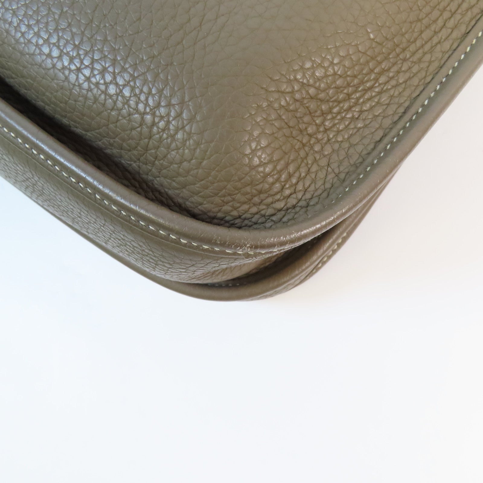 HERMES Clemence皮革Evelyne GM 銀扣肩背袋Etoupe