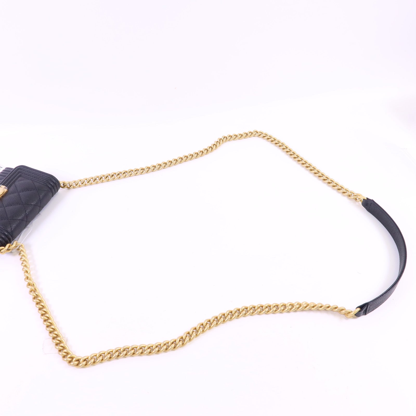 CHANEL 牛皮皮革Boy Chain Wallet金扣鏈帶肩背袋