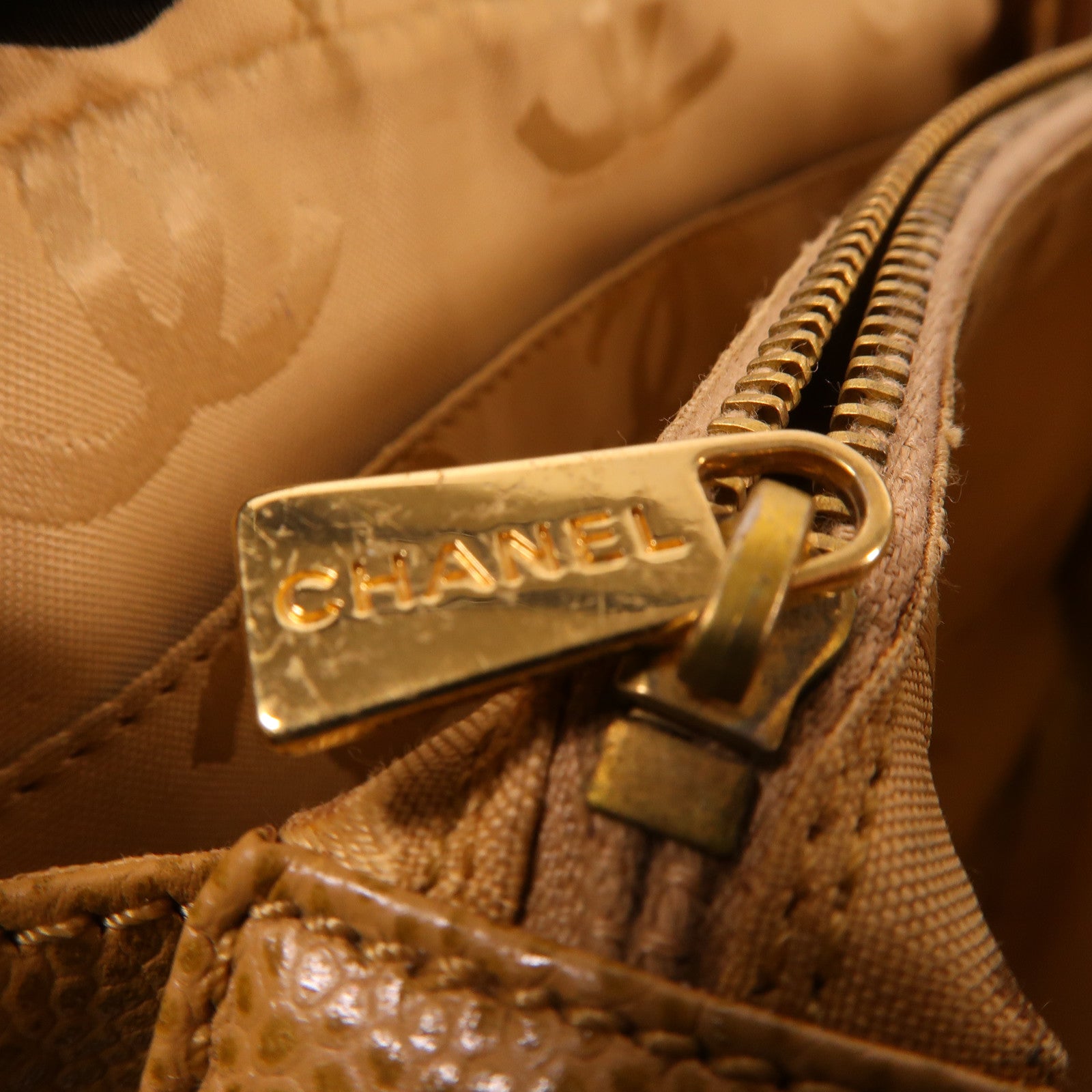 CHANEL 牛皮皮革Vintage Chain Bag金扣鏈帶肩背袋
