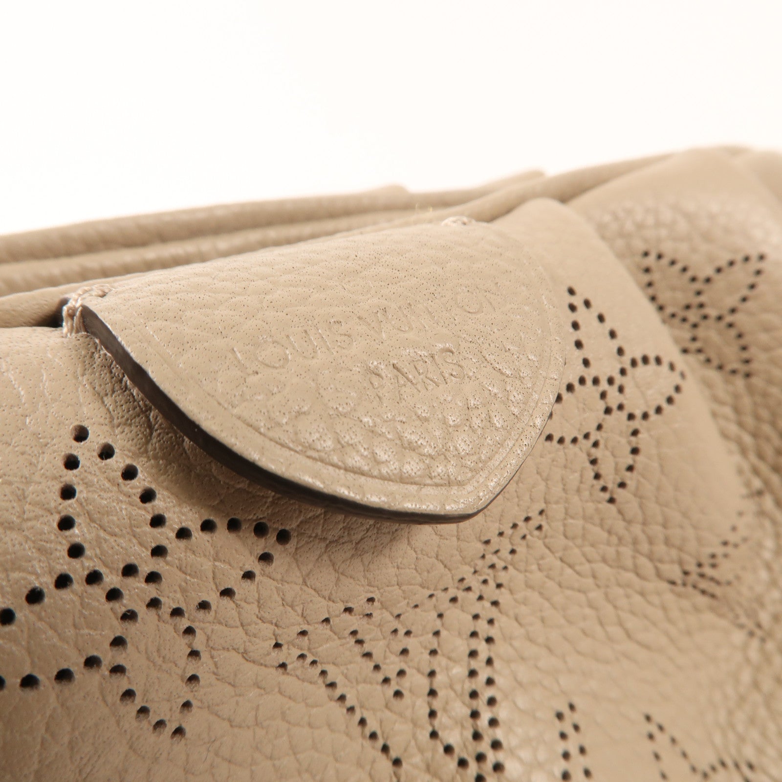 LOUIS VUITTON Mahina Scala Mini Pouch銀扣肩背袋