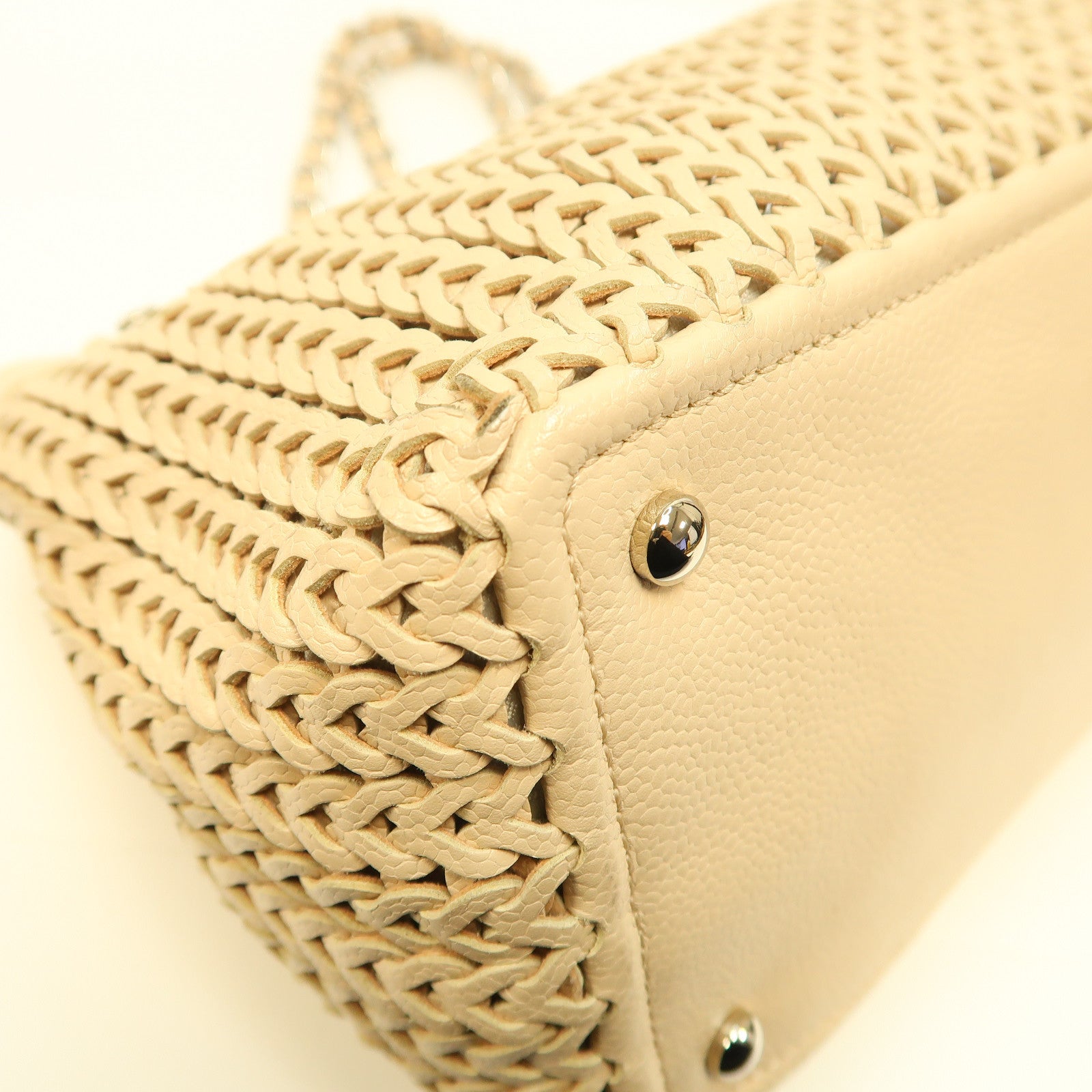 CHANEL 【激減優惠】織紋皮革Chain Shoulder Bag銀扣鏈帶肩背袋米色