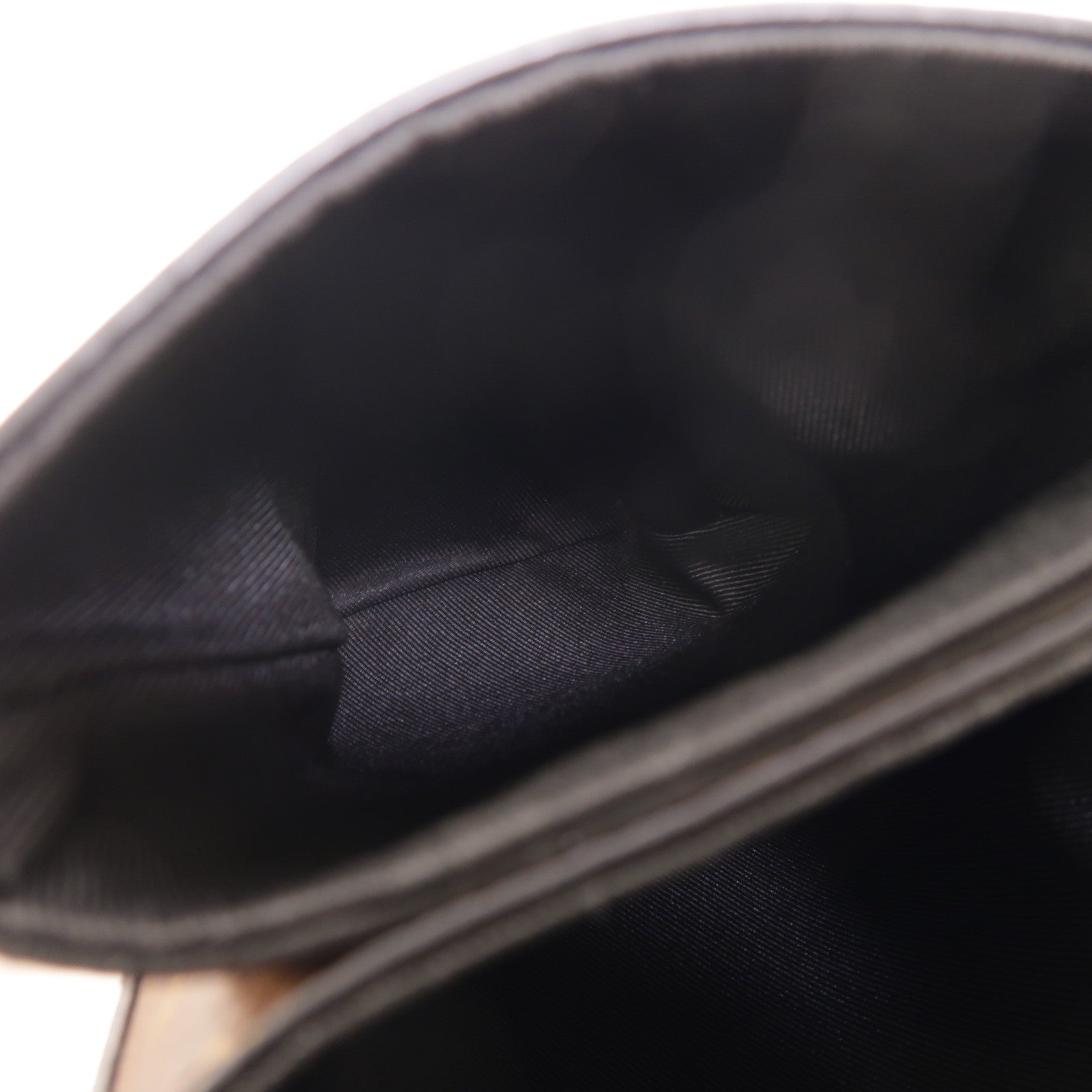 LOUIS VUITTON Monogram S-Lock Vertical Wearable Wallet肩背袋
