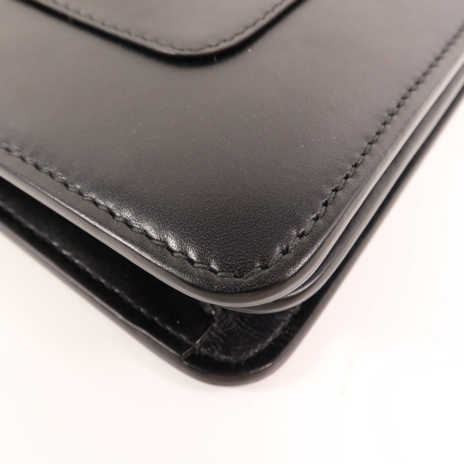 BVLGARI 牛皮皮革Serpenti Forever金扣鏈帶肩背袋