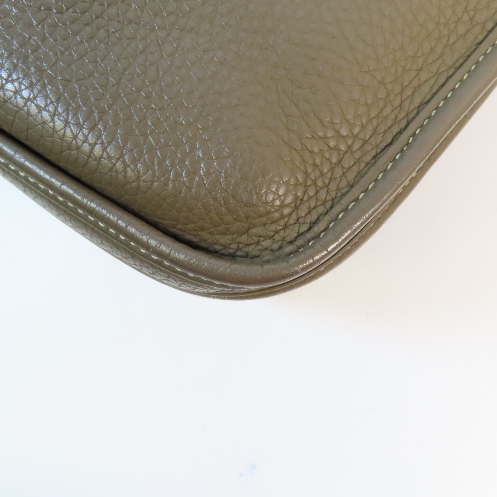 HERMES Clemence皮革Evelyne GM 銀扣肩背袋Etoupe