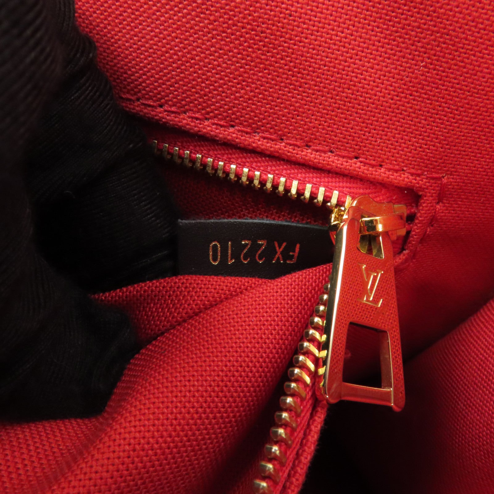 LOUIS VUITTON Monogram Giant On The Go MM金扣手挽肩背兩用袋啡色