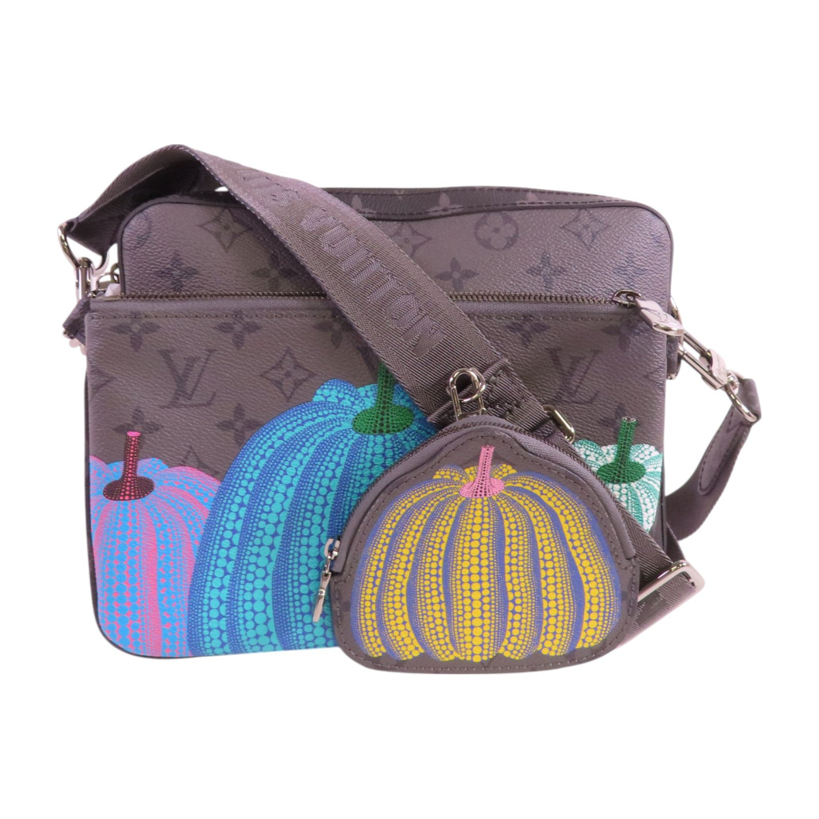 LOUIS VUITTON Monogram Eclipse YK x Trio Messenger銀扣肩背袋