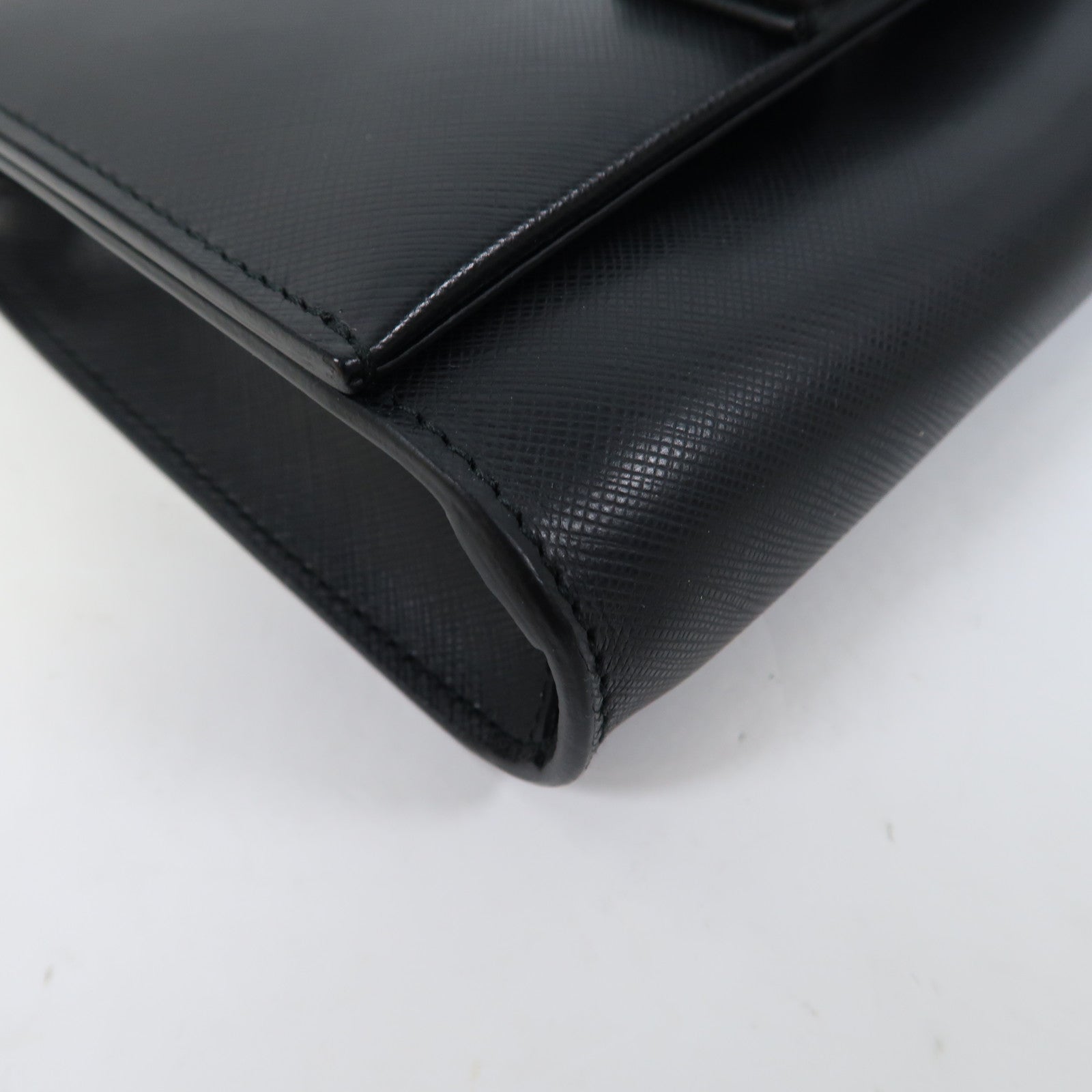 Salvatore Ferragamo 牛皮皮革Shoulder Bag銀扣鏈帶肩背袋黑色