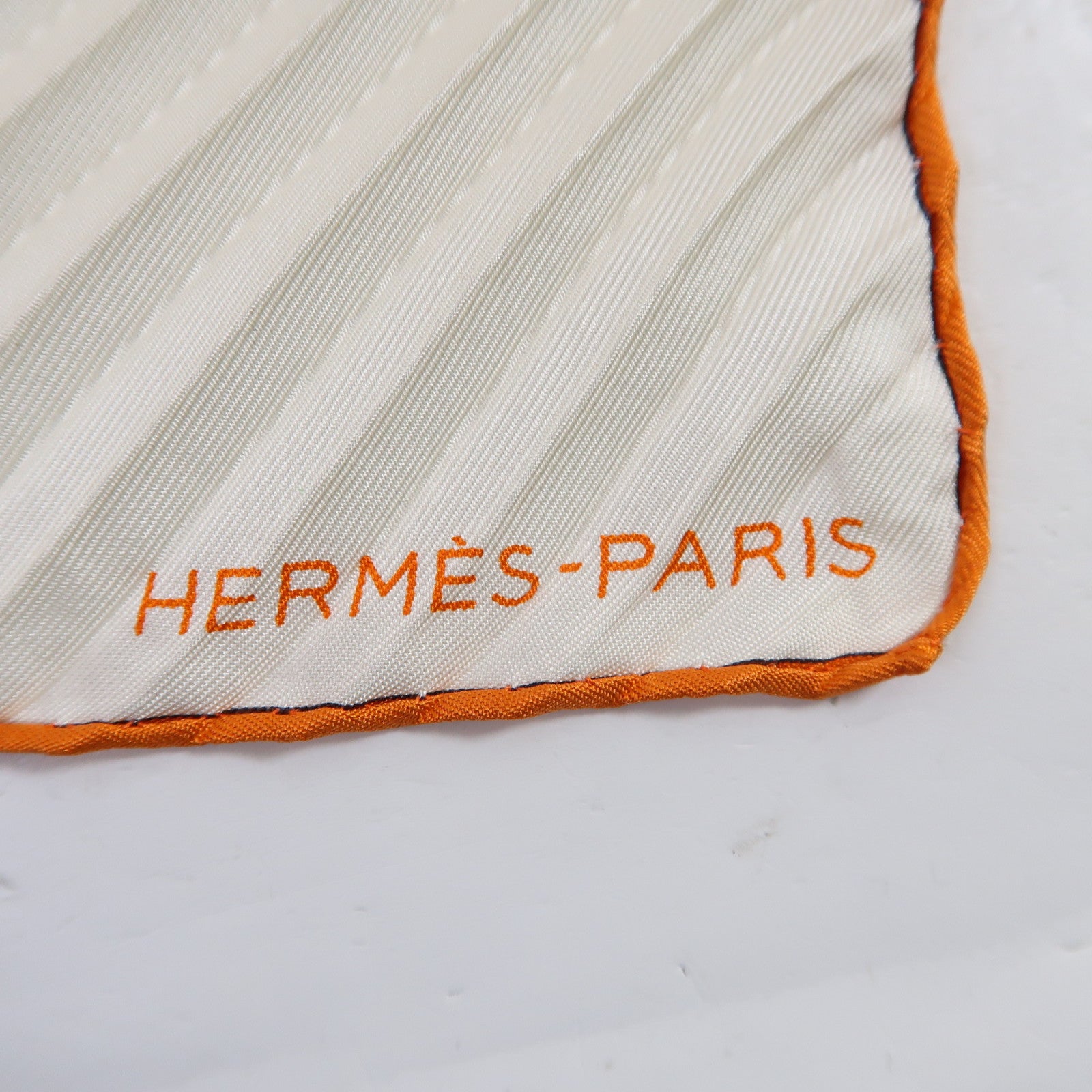 HERMES 絲質Scarf絲巾米色/橙色