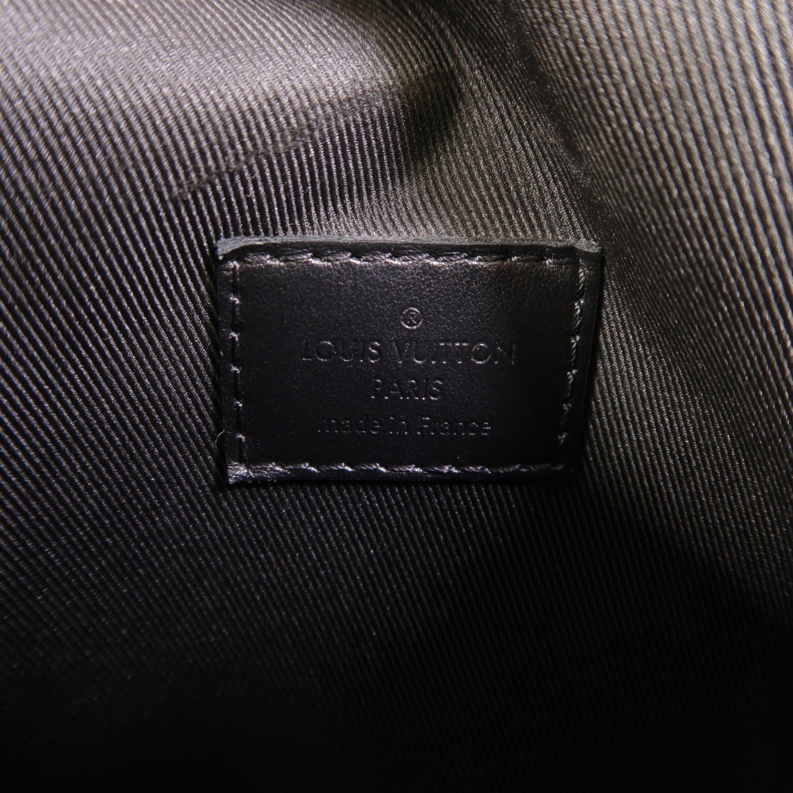 LOUIS VUITTON Monogram S-Lock Vertical Wearable Wallet肩背袋