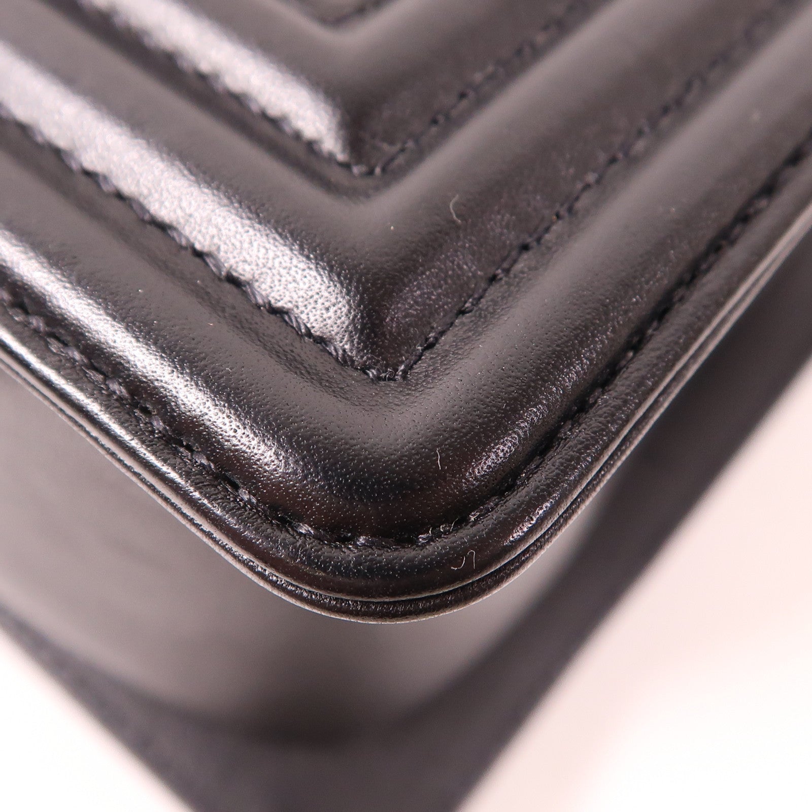 CHANEL CC GHW Boy 25 Shoulder Bag A67086 Calfkin Leather Black