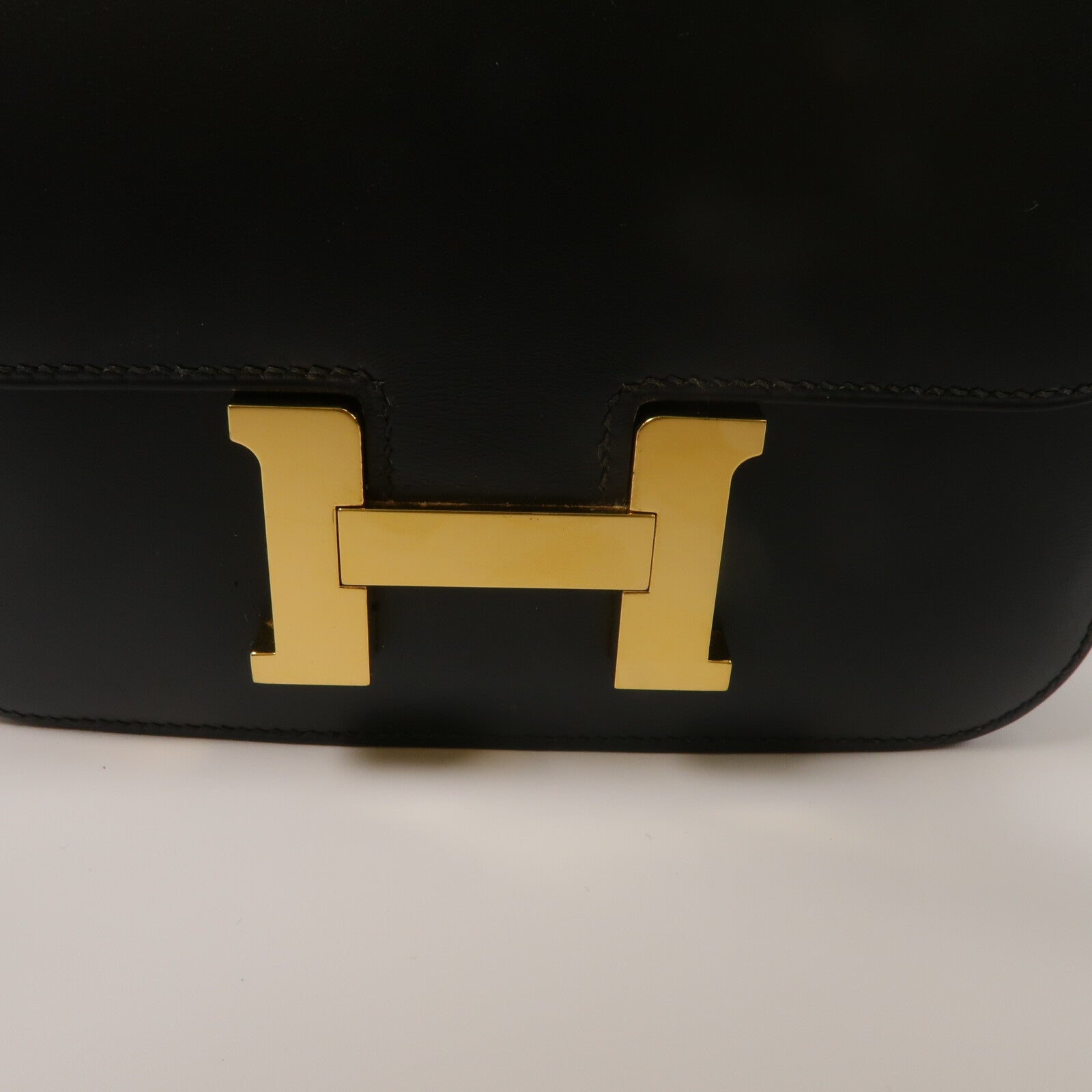 HERMES Swift皮革Constance Mini肩背袋Noir