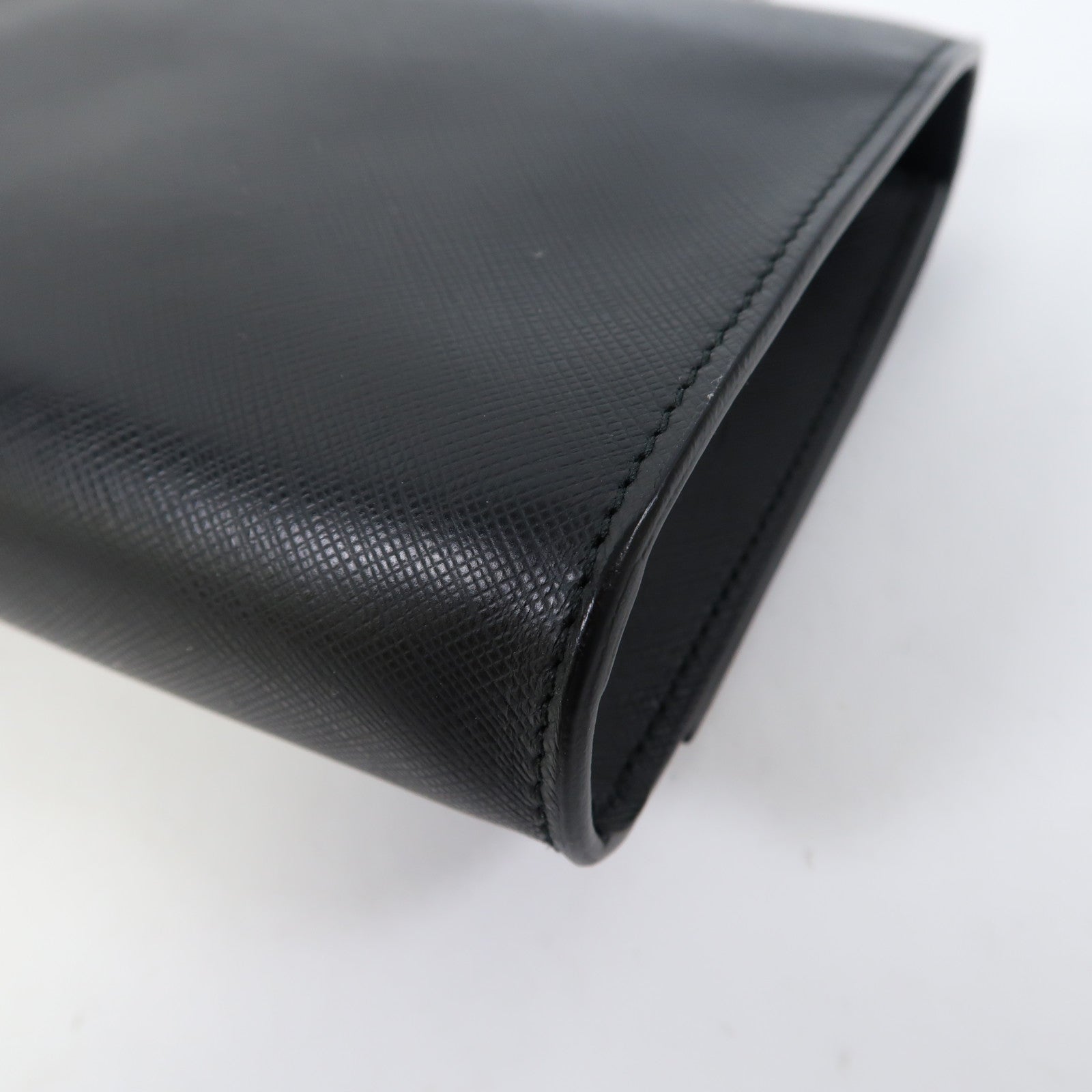 Salvatore Ferragamo 牛皮皮革Shoulder Bag銀扣鏈帶肩背袋黑色