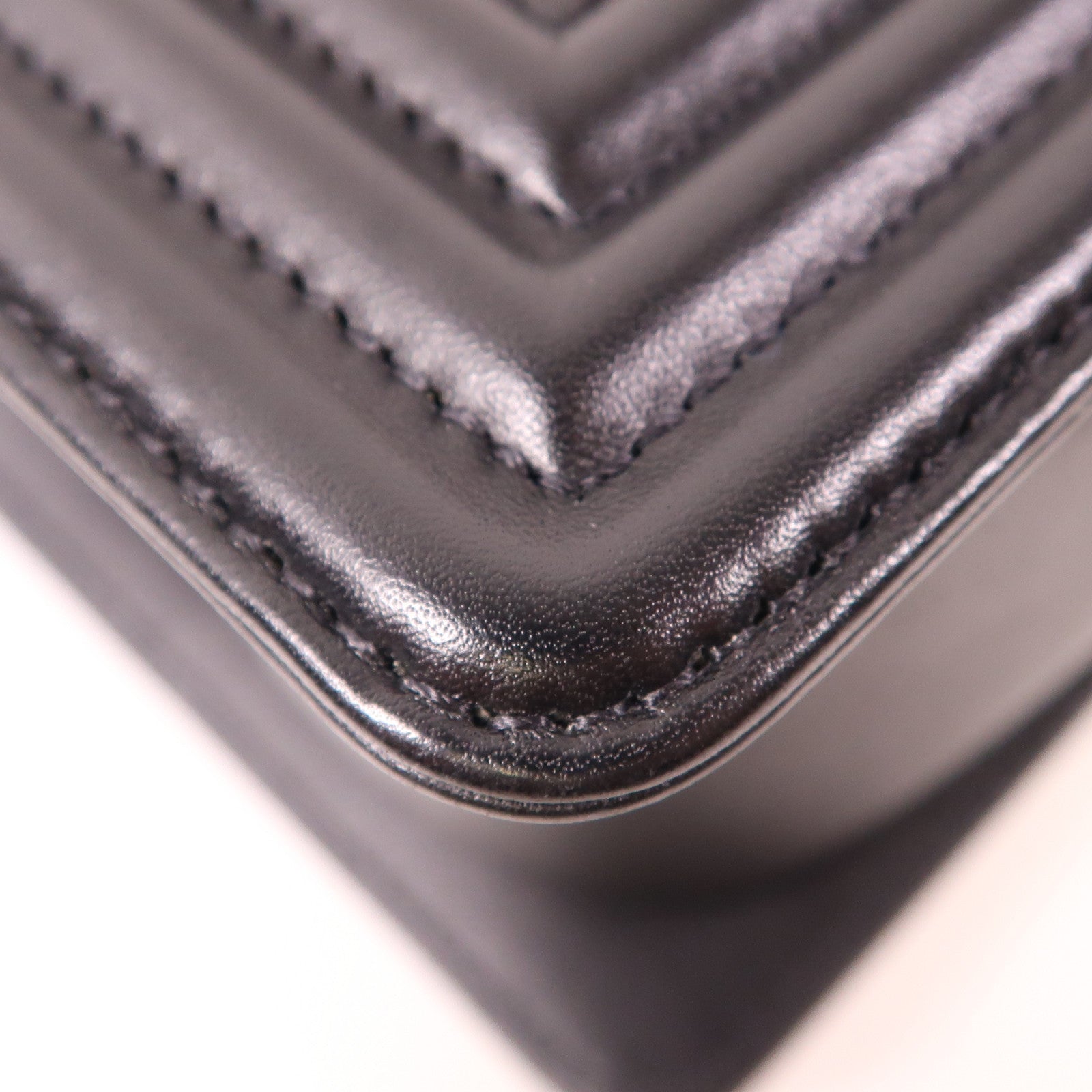 CHANEL CC GHW Boy 25 Shoulder Bag A67086 Calfkin Leather Black