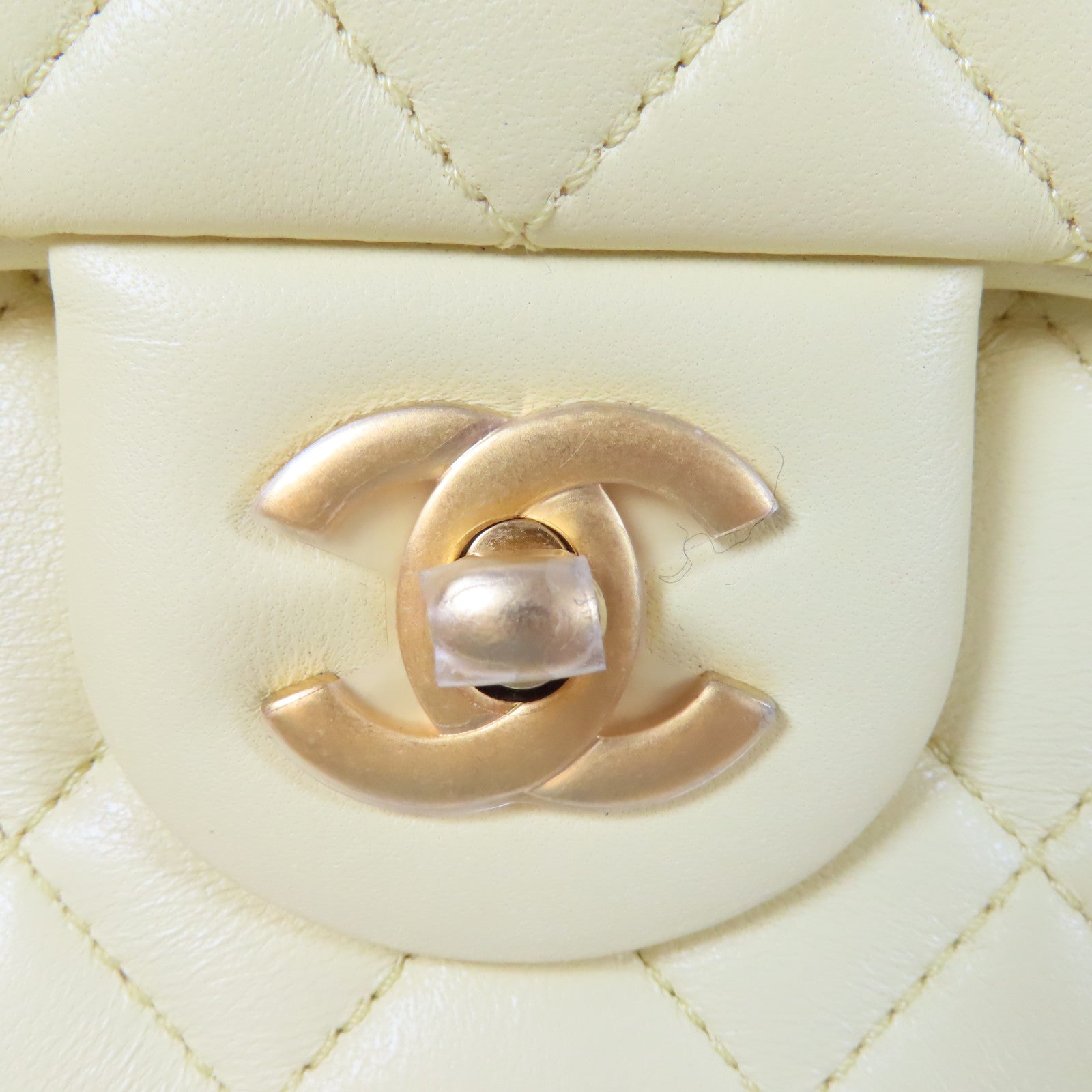 CHANEL 菱格羊皮皮革Chain Shoulder金扣肩背袋黃色