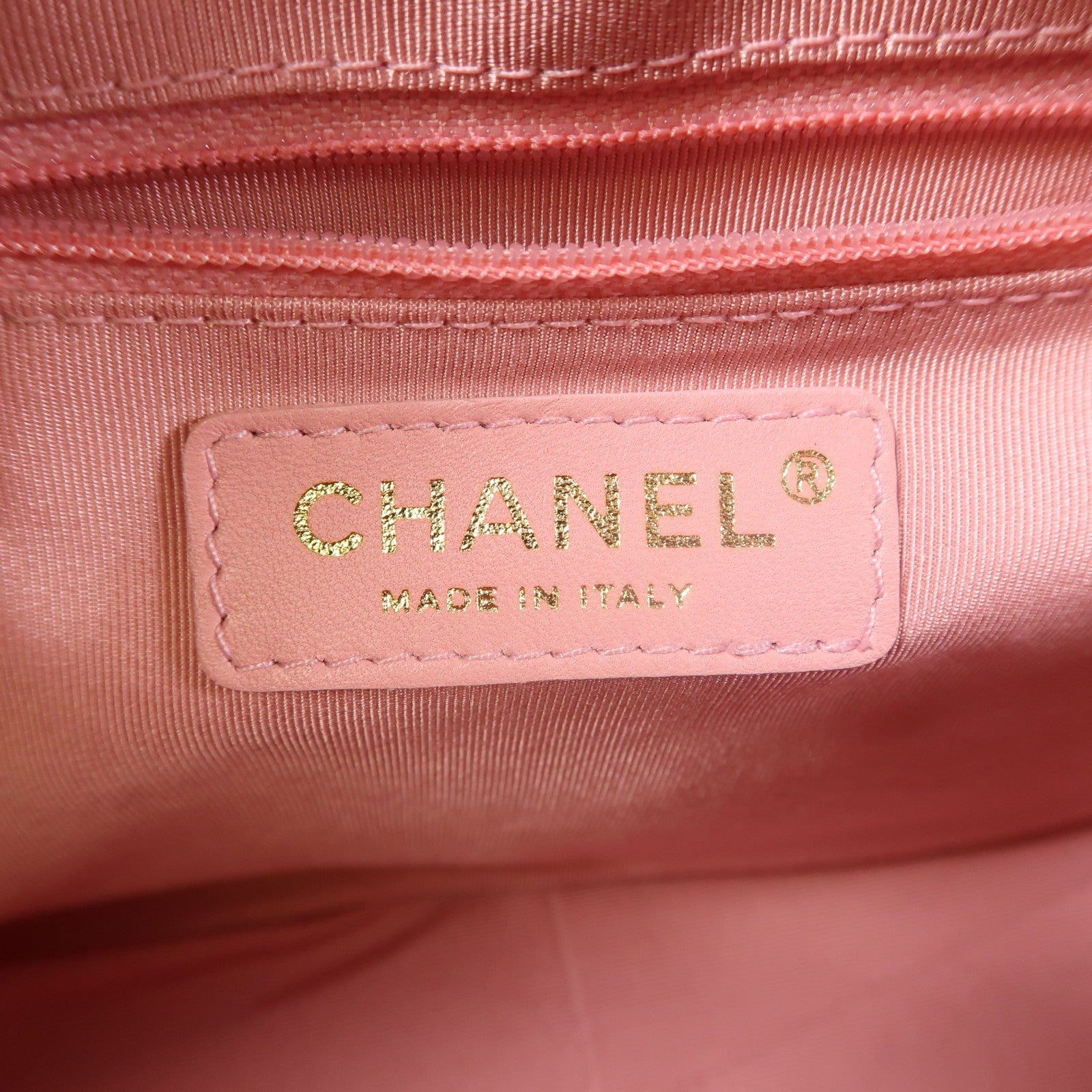 CHANEL 牛皮皮革Chain Shoulder金扣鏈帶肩背袋