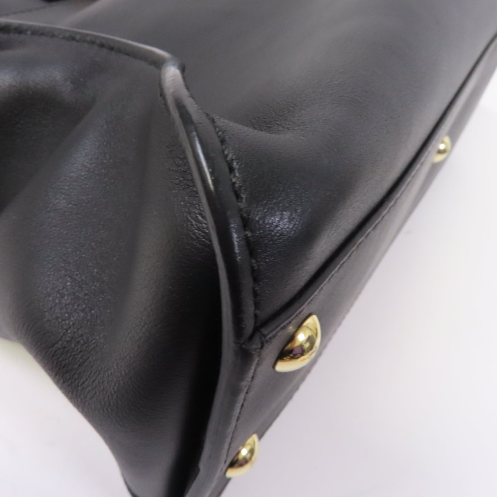 FENDI 牛皮皮革Hand Bag金扣手挽袋黑色