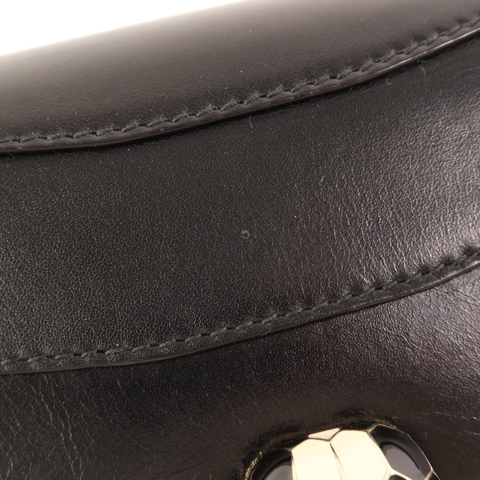 BVLGARI 牛皮皮革Serpenti Forever金扣鏈帶肩背袋