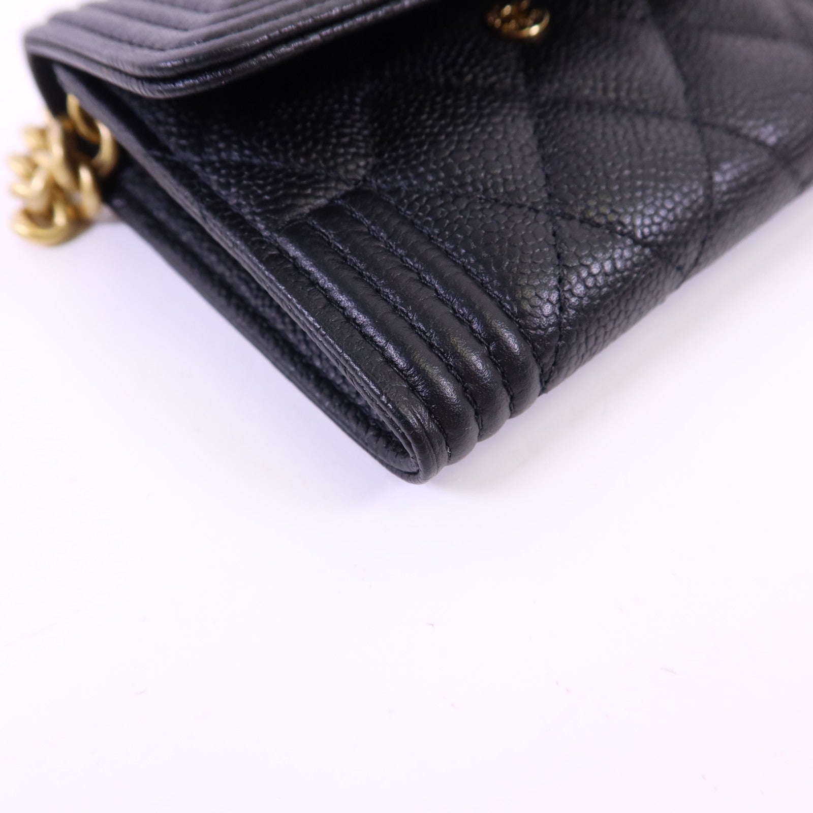 CHANEL 【激減優惠】牛皮皮革Boy Chain Wallet金扣鏈帶肩背袋