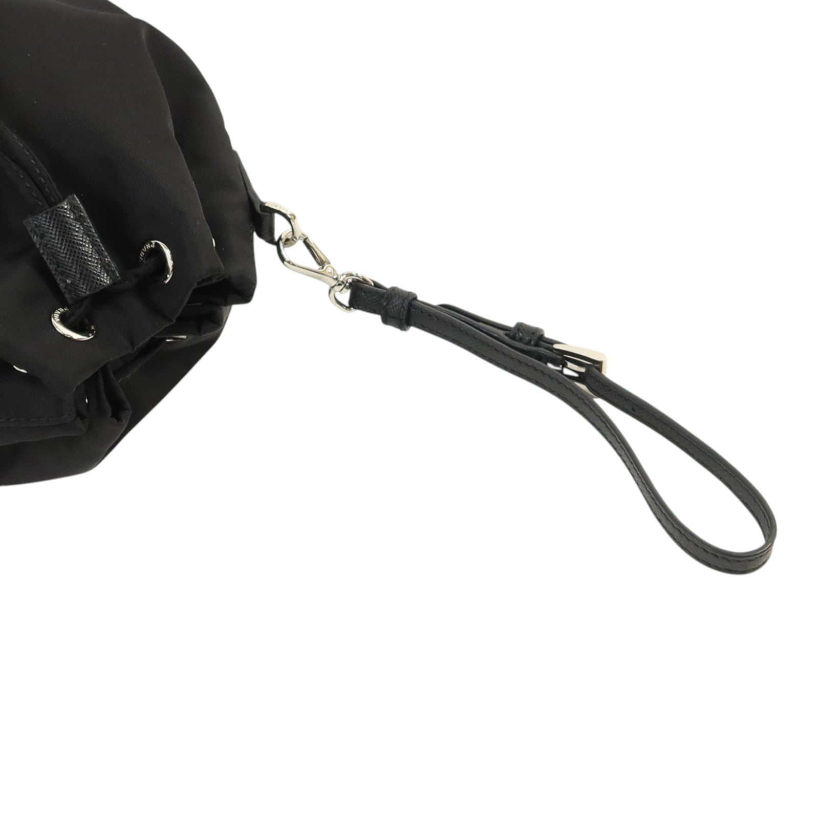 PRADA 尼龍Re-Nylon Drawstring銀扣手拿包