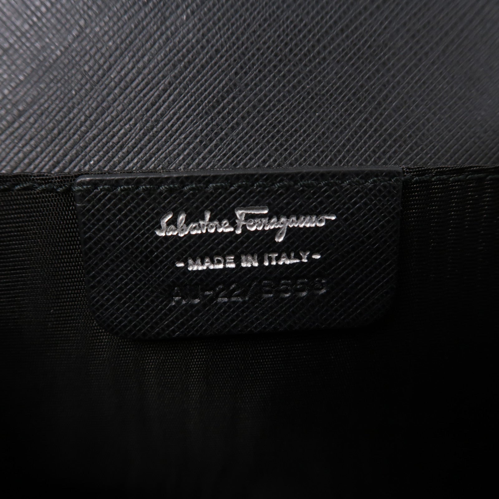 Salvatore Ferragamo 牛皮皮革Shoulder Bag銀扣鏈帶肩背袋黑色