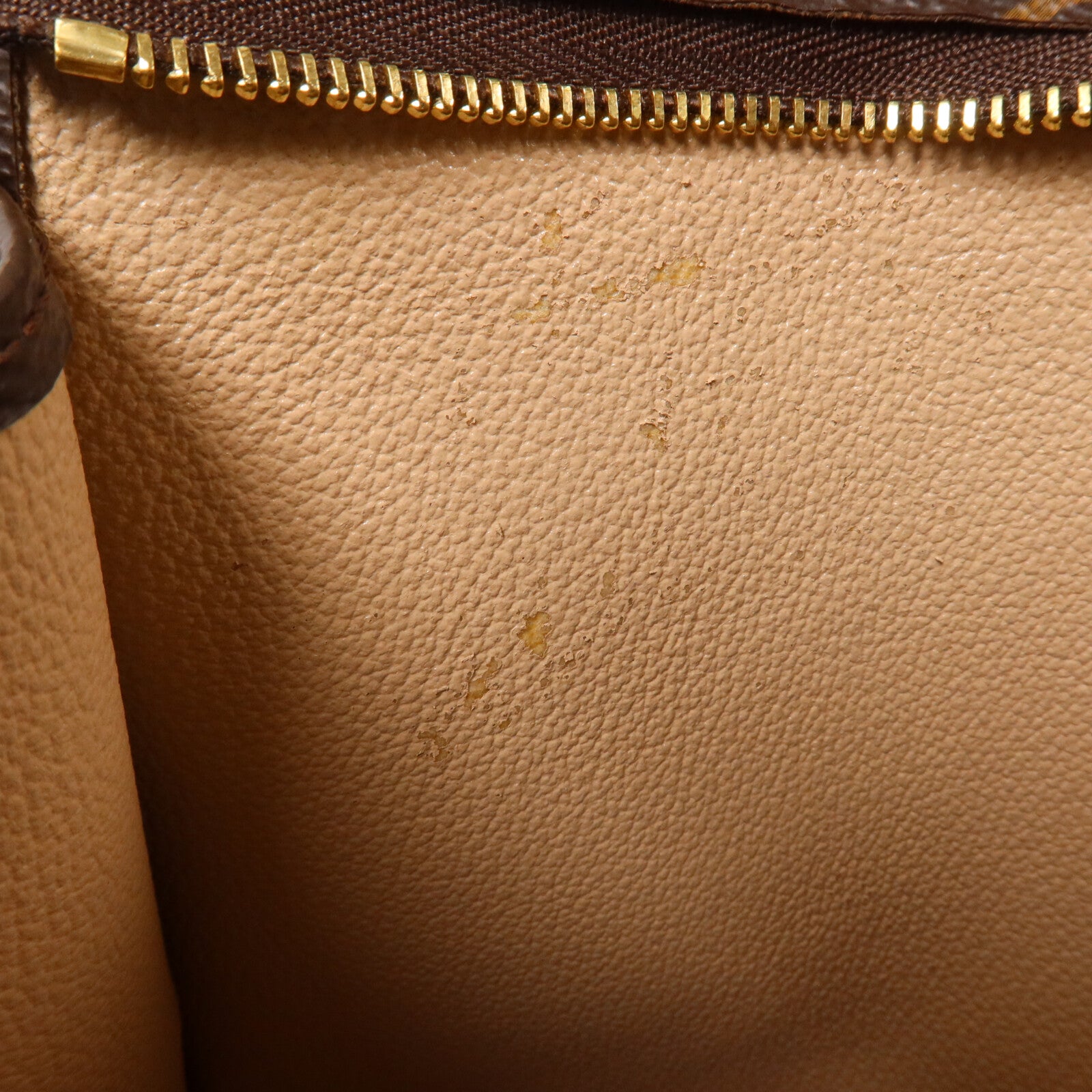 LOUIS VUITTON Monogram Poche Toilette 26手拿包