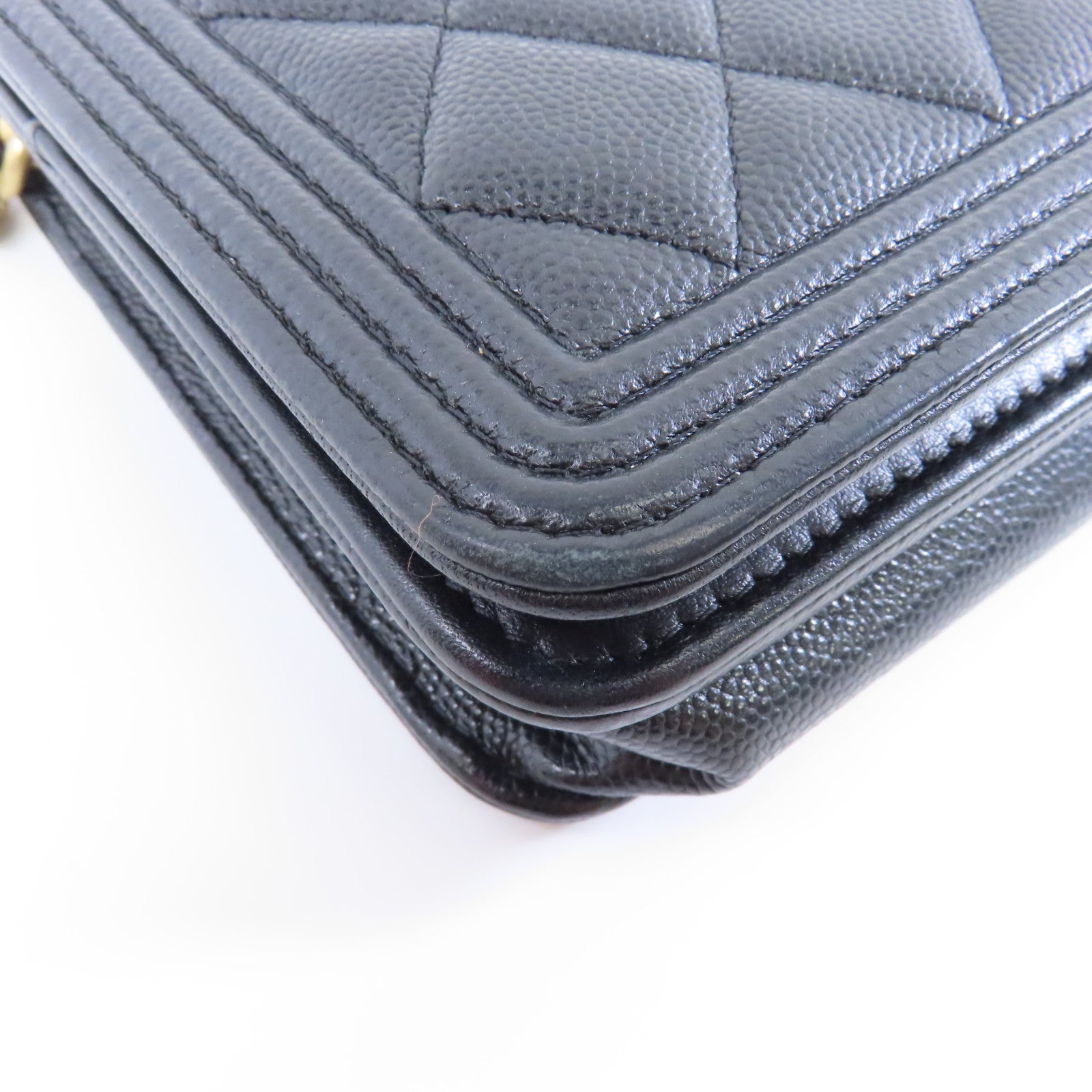 CHANEL 菱格Caviar皮革Boy Wallet On Chain金扣鏈帶肩背袋黑色