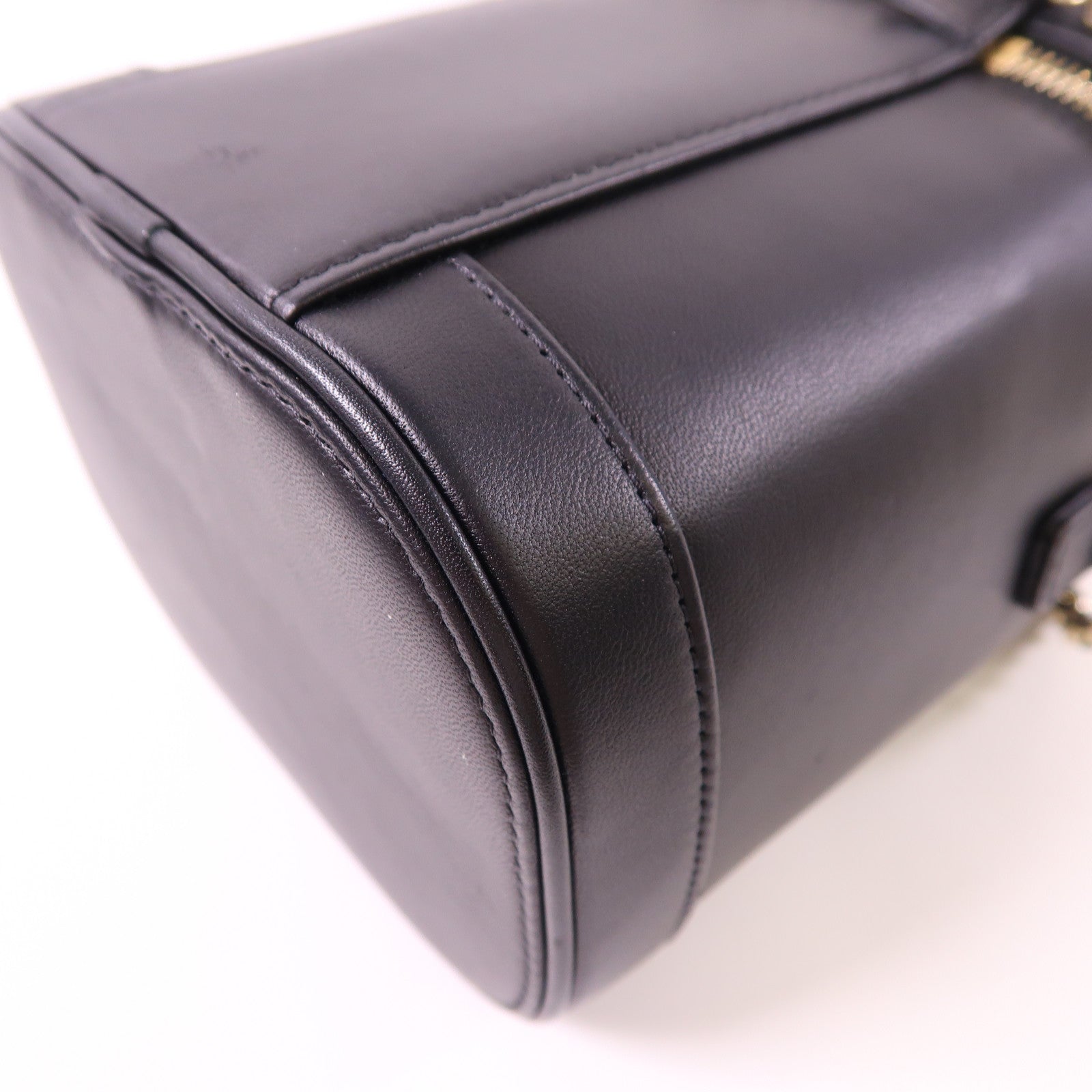 CHANEL 【激減優惠】牛皮皮革Vanity Case金扣鏈帶手挽肩背兩用袋