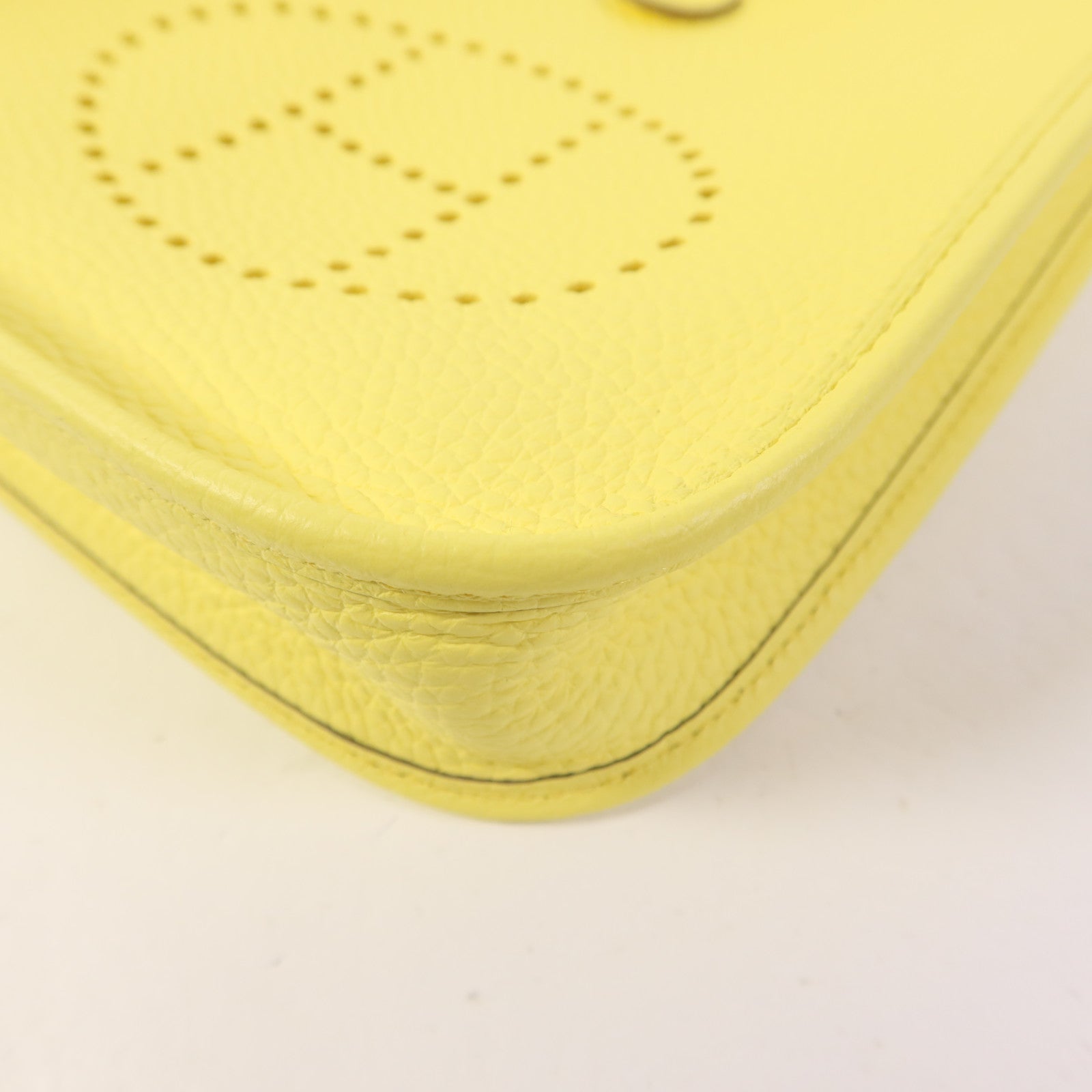 HERMES Clemence皮革Evelyne TPM銀扣肩背袋Lime