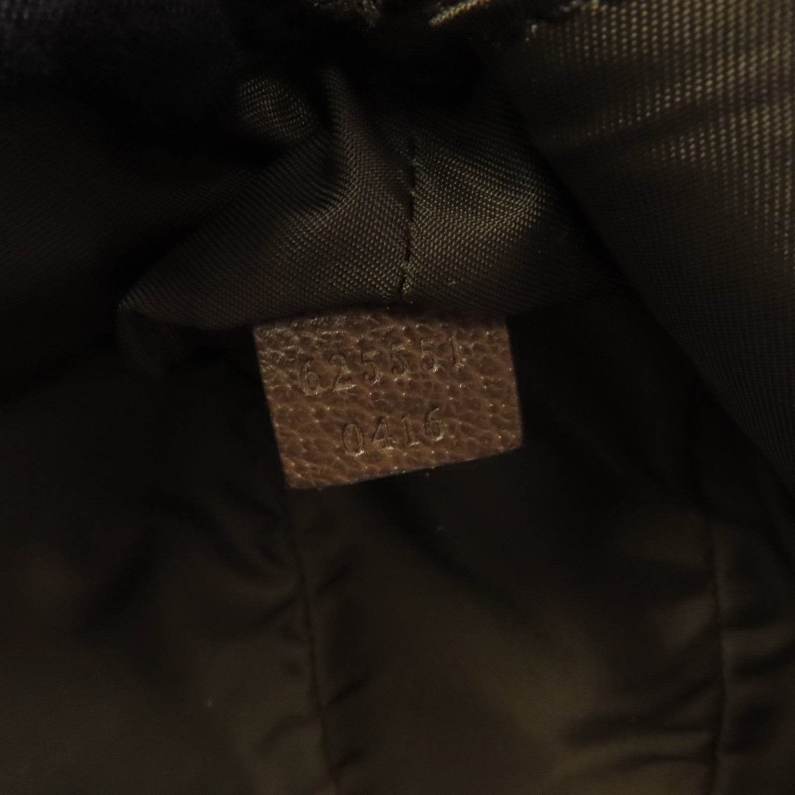 GUCCI 塗層帆布Clutch Bag金扣手拿包棕色