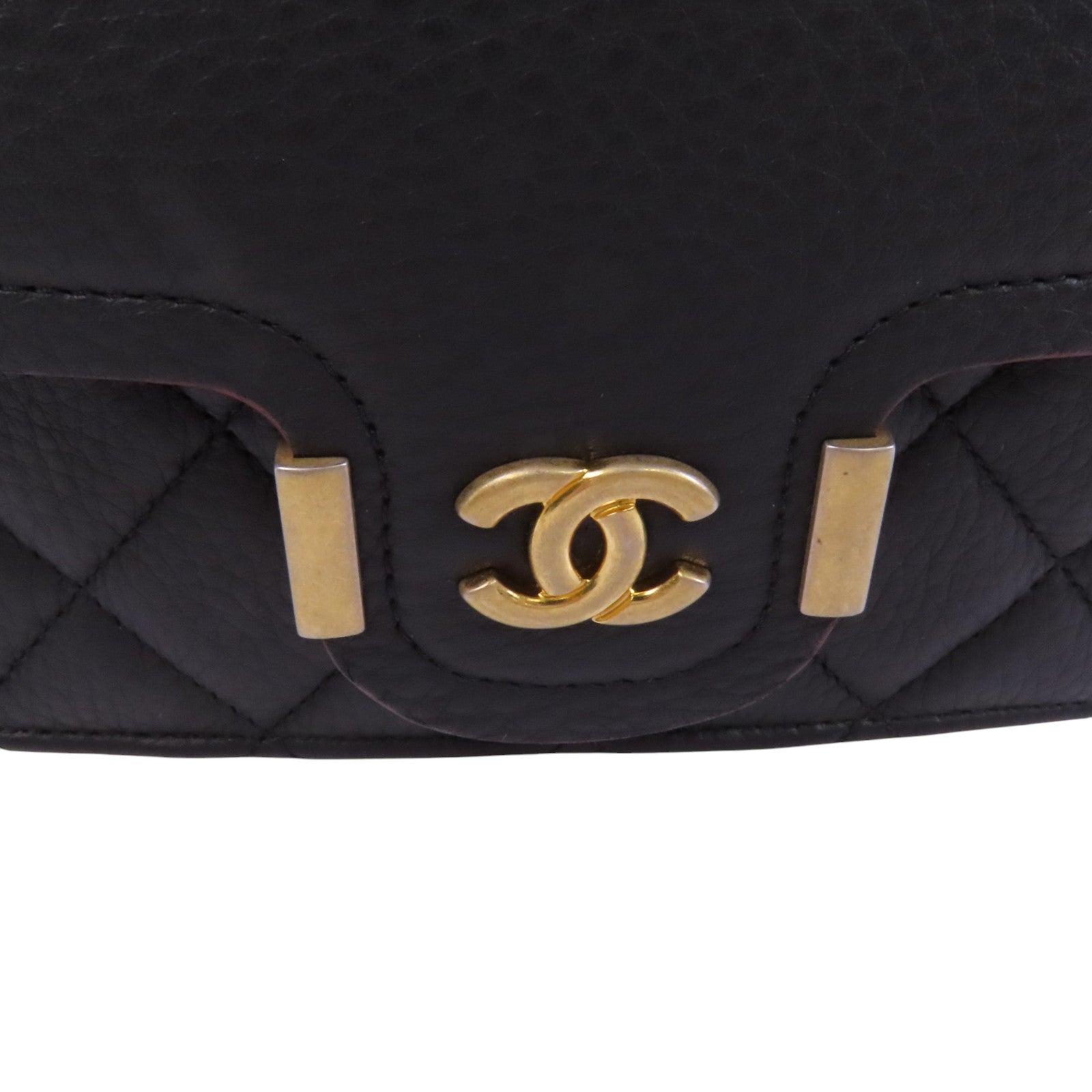 CHANEL 牛皮皮革Archi Chic Square WOC金扣鏈帶肩背袋