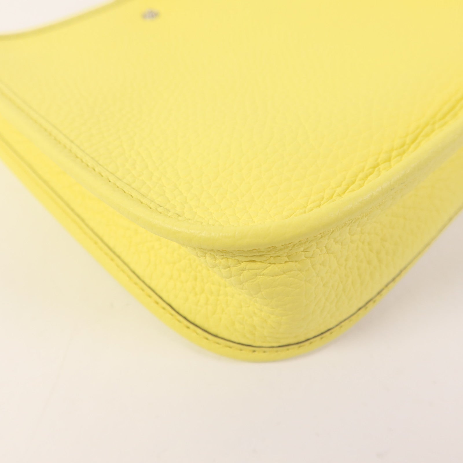 HERMES Clemence皮革Evelyne TPM銀扣肩背袋Lime