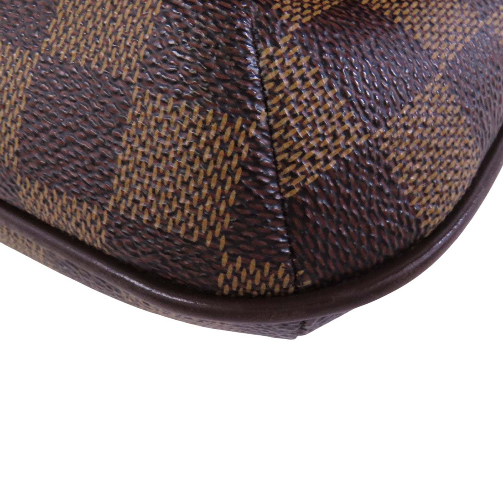 LOUIS VUITTON Damier Ebene Musette Tango金扣肩背袋