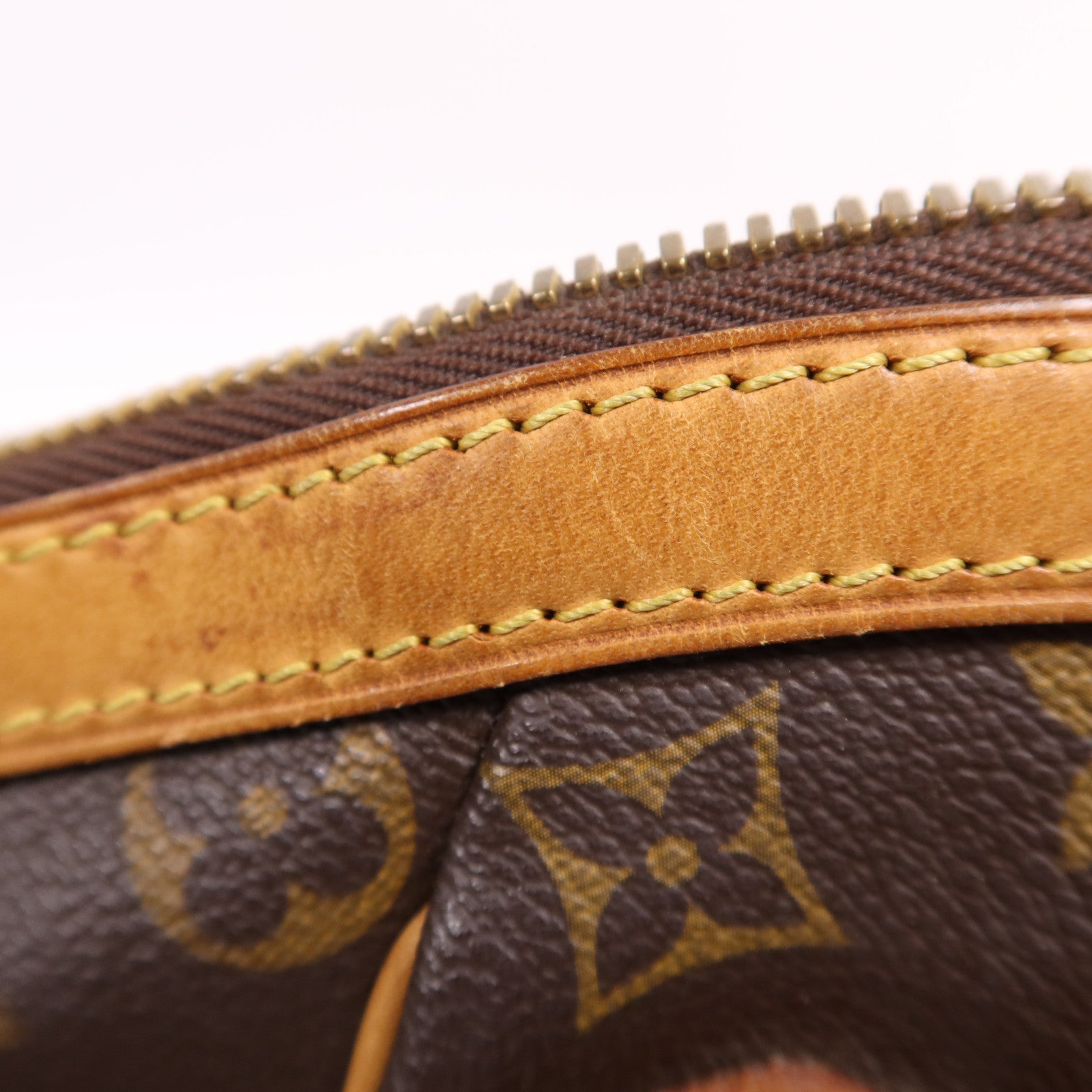 LOUIS VUITTON Monogram Tivoli GM金扣肩背袋