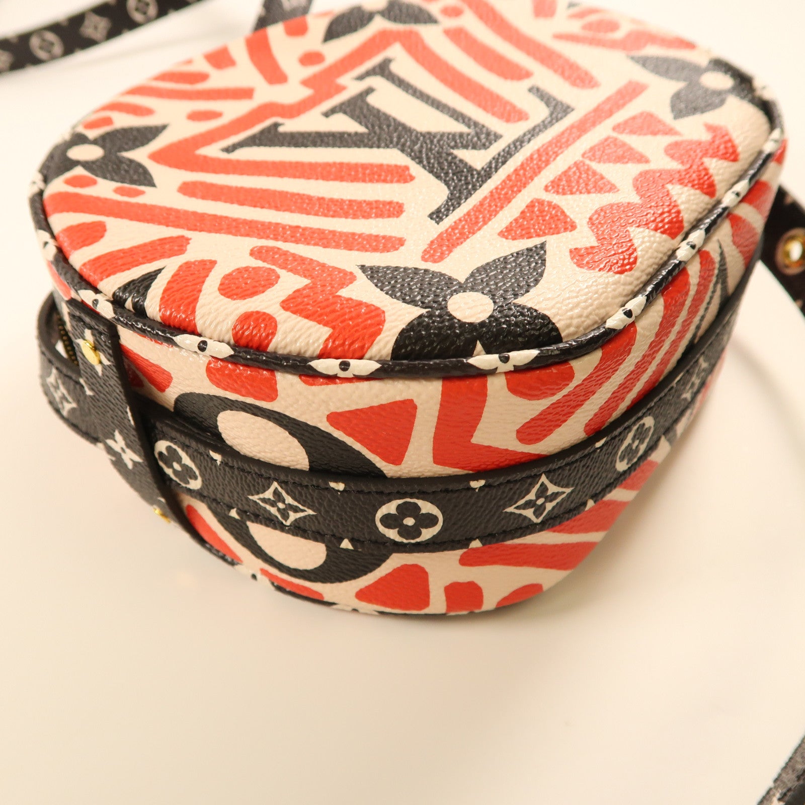 LOUIS VUITTON 【激減優惠】Crafty Boite Chapeau金扣肩背袋紅色/黑色/白色