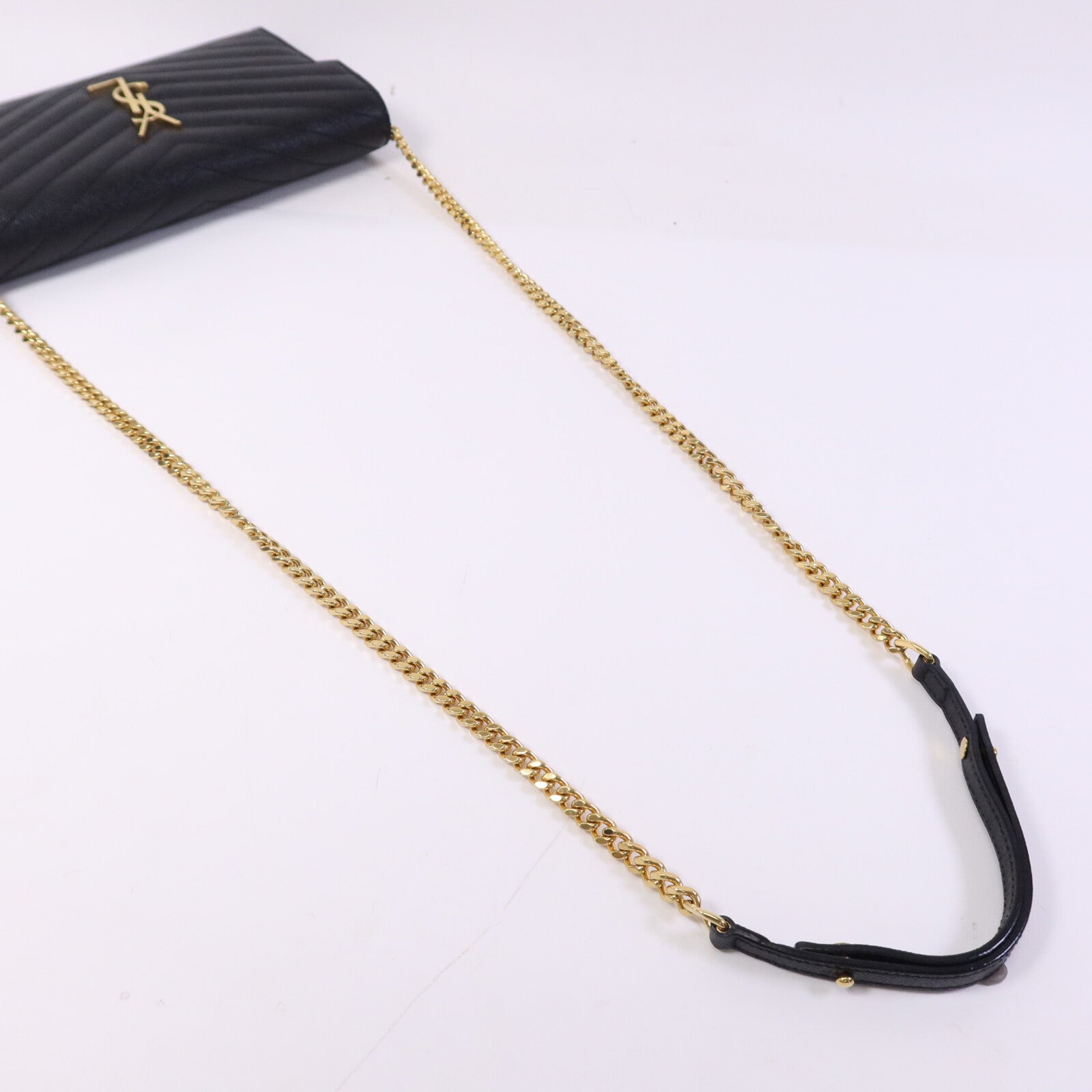 SAINT LAURENT 牛皮皮革Cassandre Envelope金扣鏈帶肩背袋