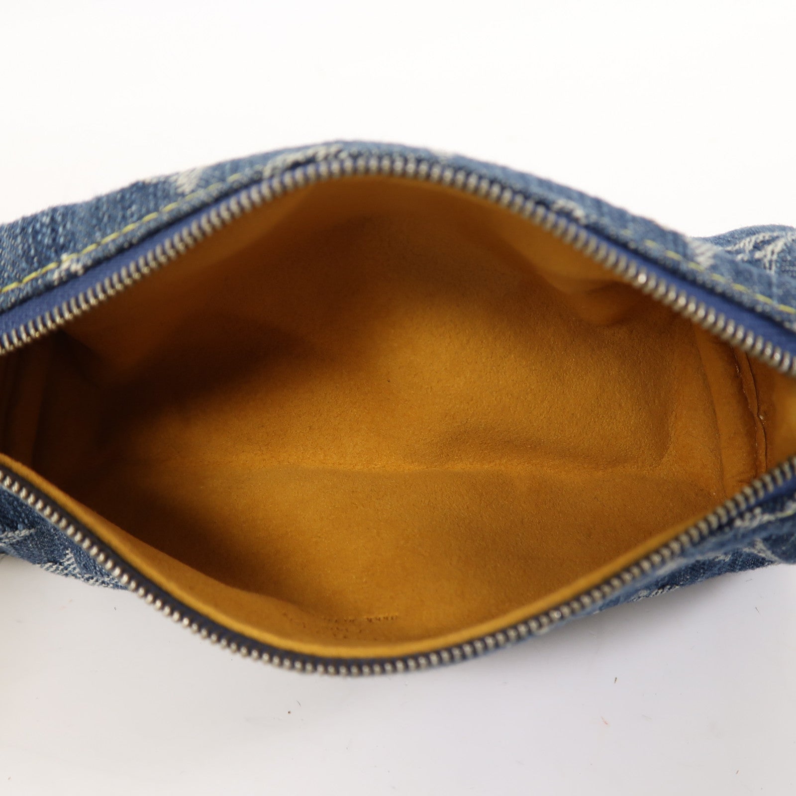 LOUIS VUITTON Monogram Denim Pouch金扣手拿包藍色