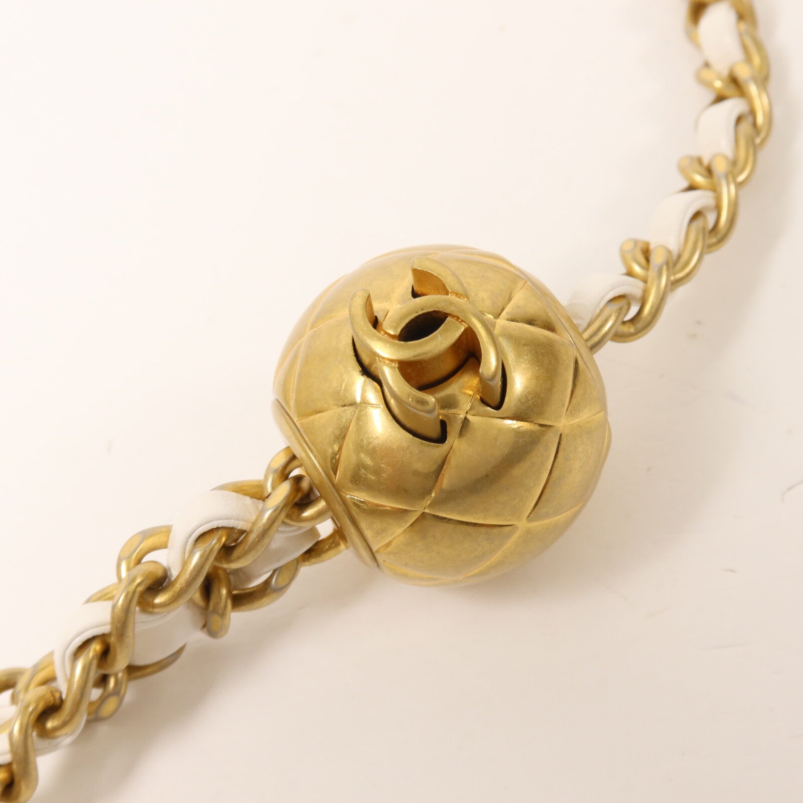CHANEL 羊皮皮革Classic 20 Gold Ball鏈帶肩背袋