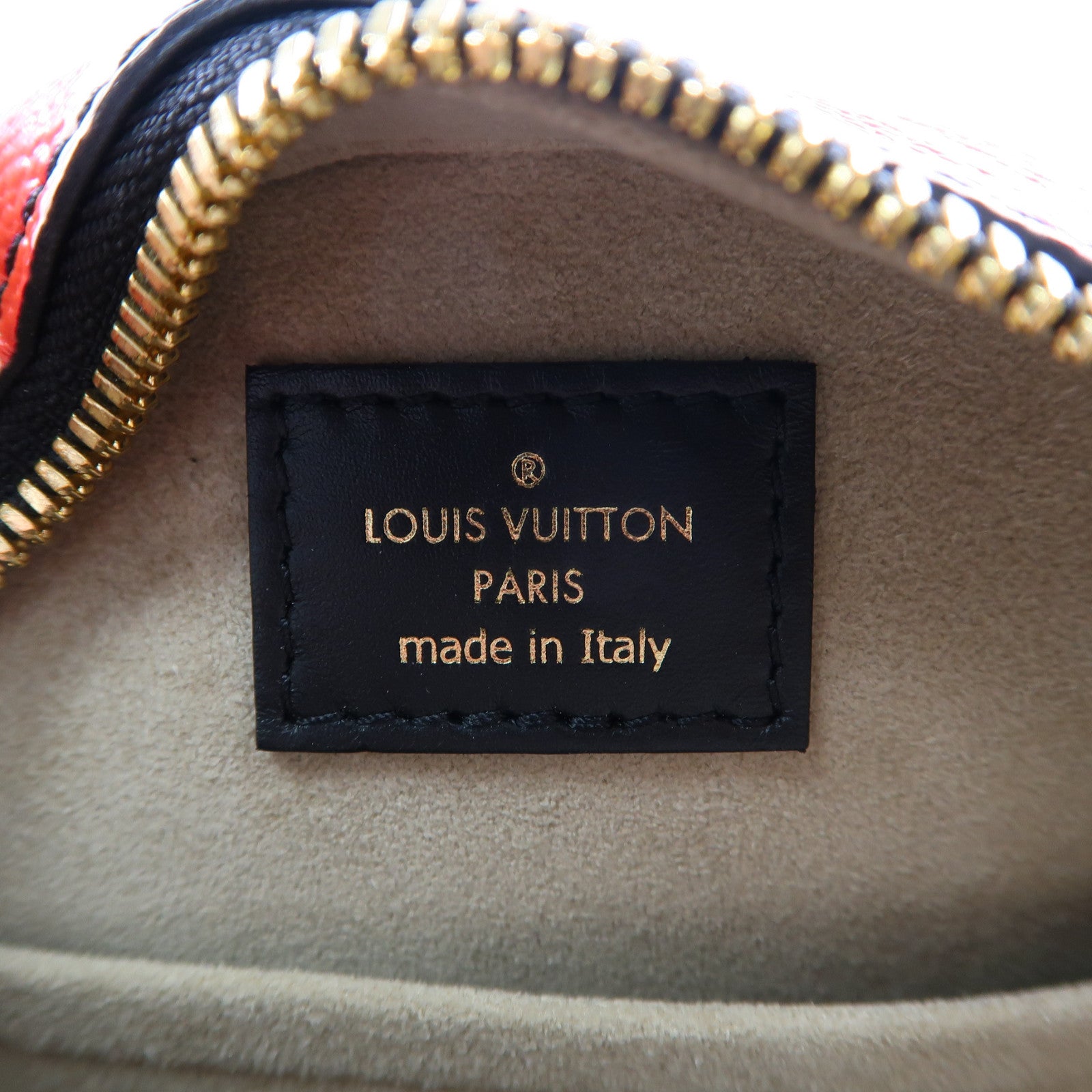 LOUIS VUITTON (PRICE DOWN) LV GHW Boite Chapeau Shoulder Bag Crossbody M45366 Crafty Red