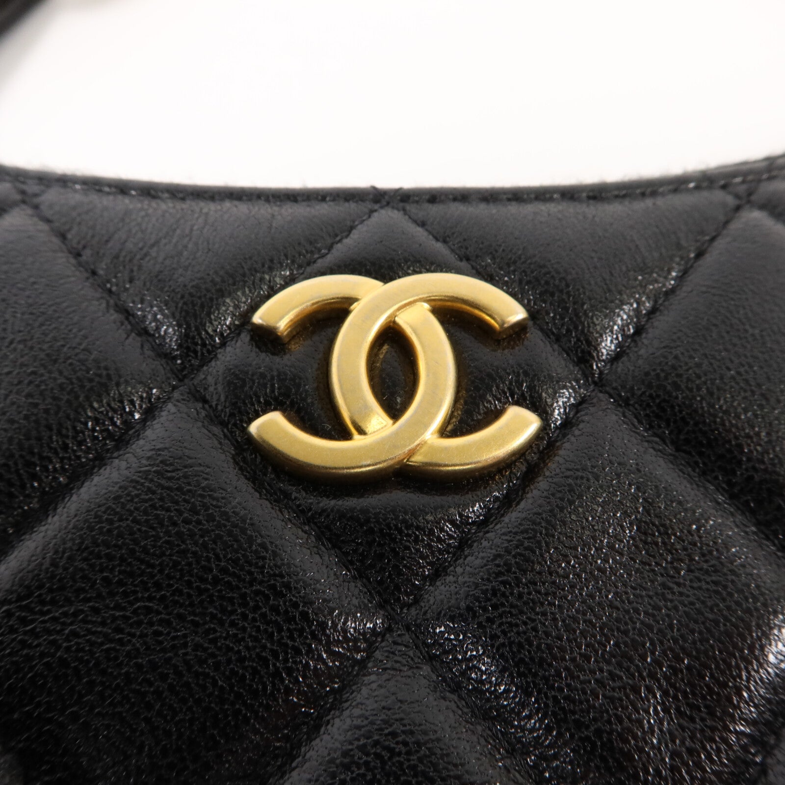 CHANEL 牛皮皮革Hobo Bag鏈帶肩背袋