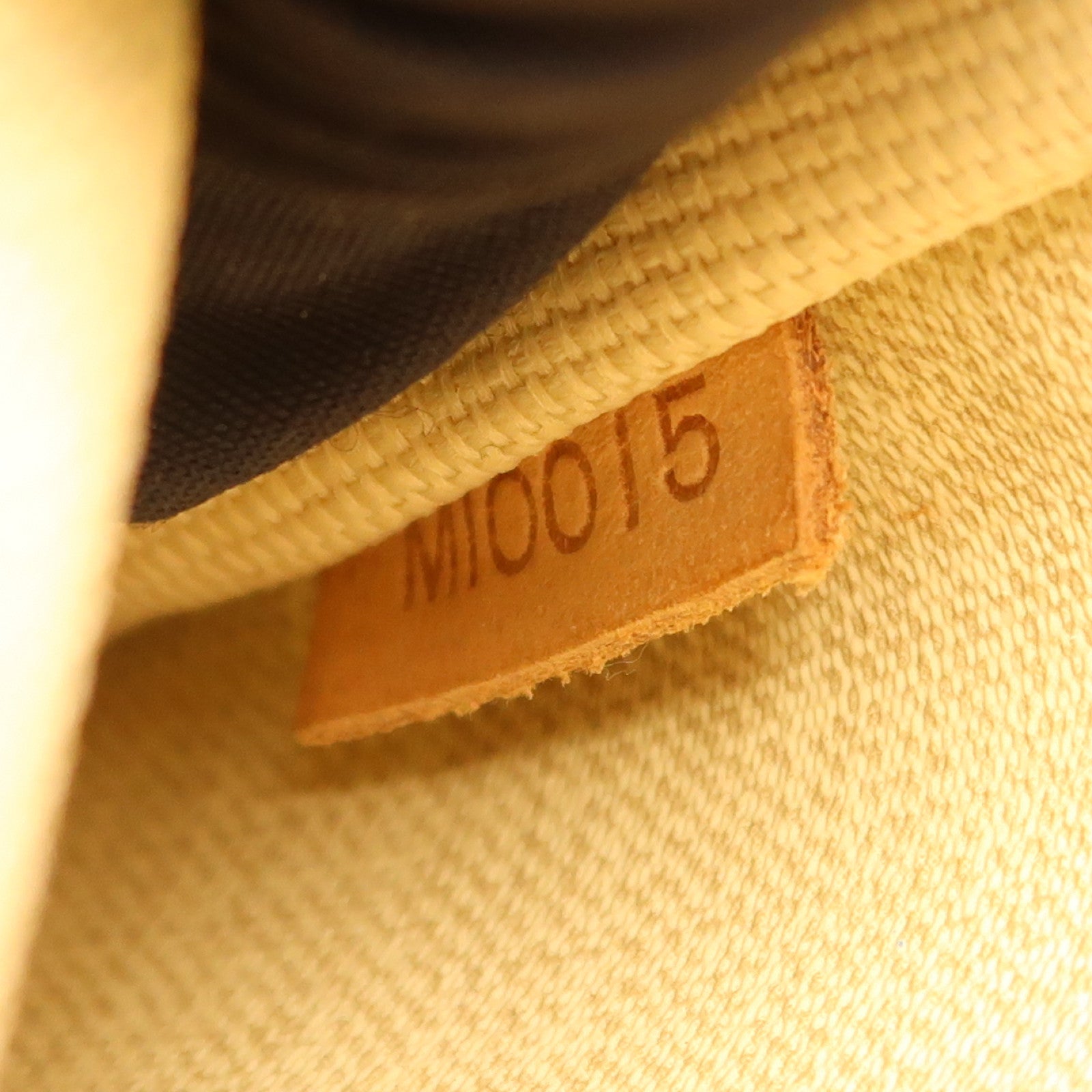 LOUIS VUITTON Monogram Trouville金扣手挽袋