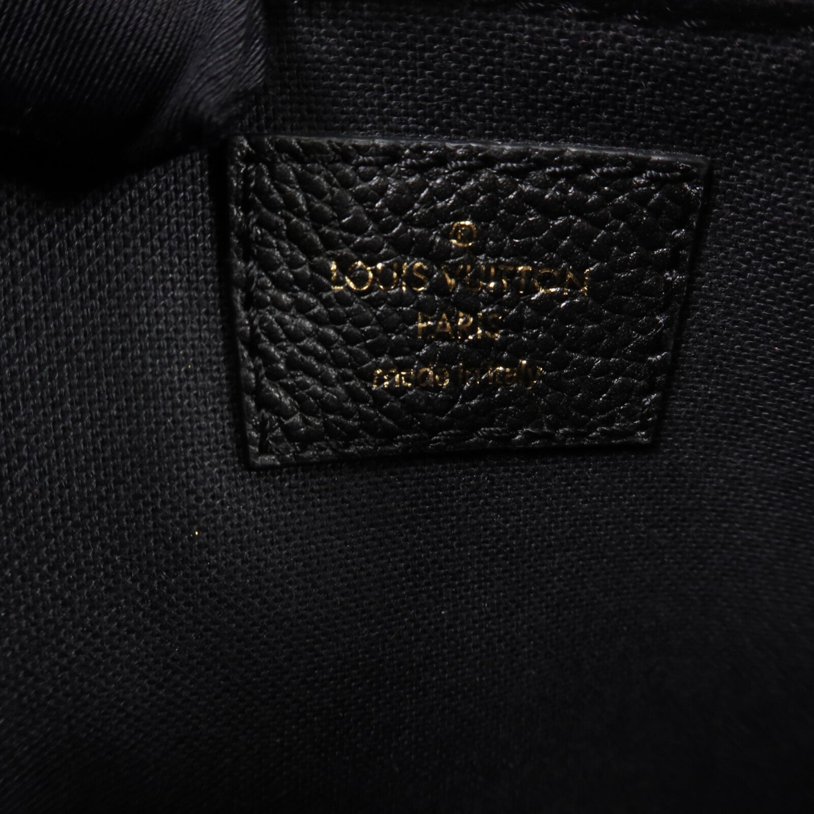LOUIS VUITTON Monogram Empreinte Liv Pochette鏈帶手挽肩背兩用袋