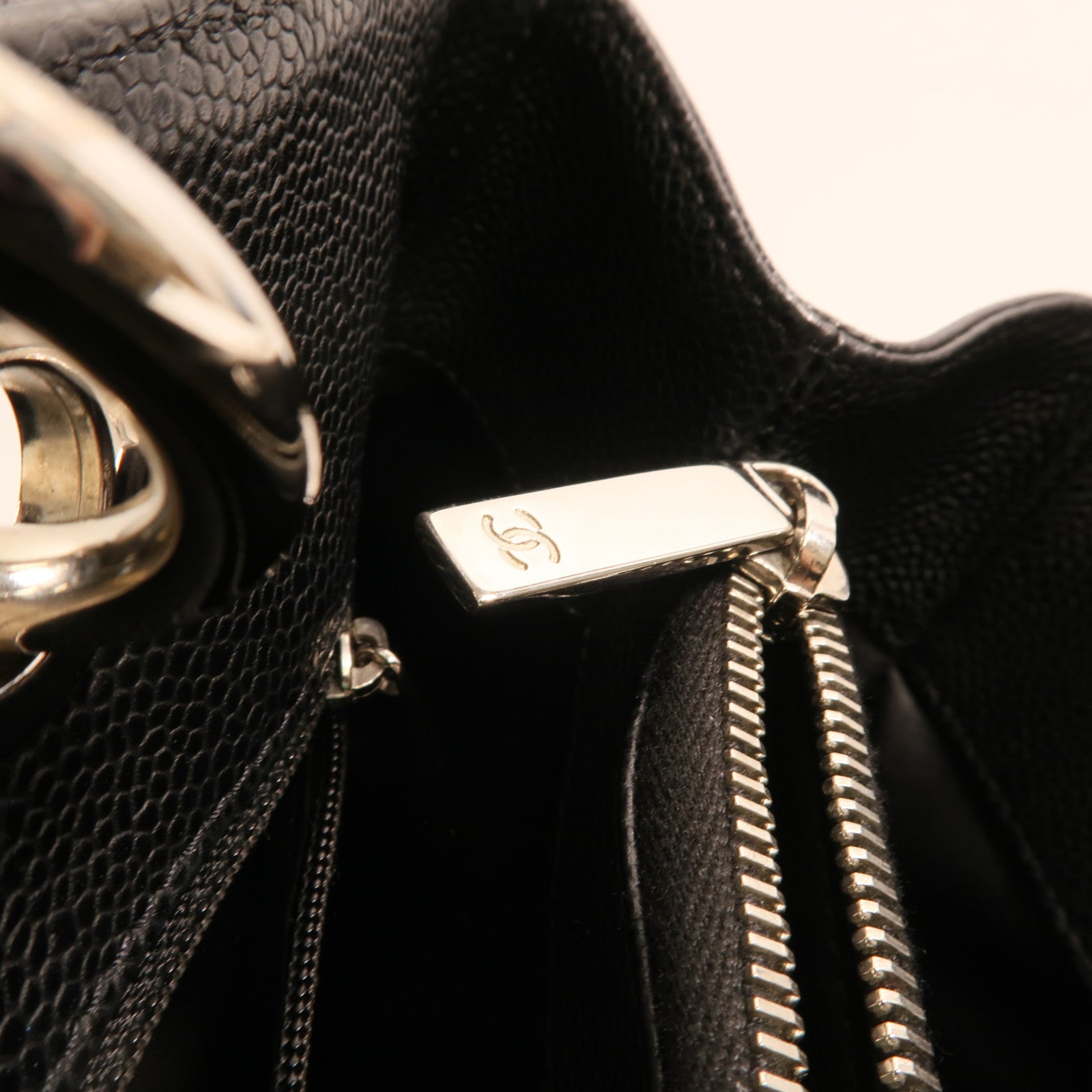 CHANEL 牛皮皮革GST Grand Shopping Tote Bag銀扣鏈帶肩背袋