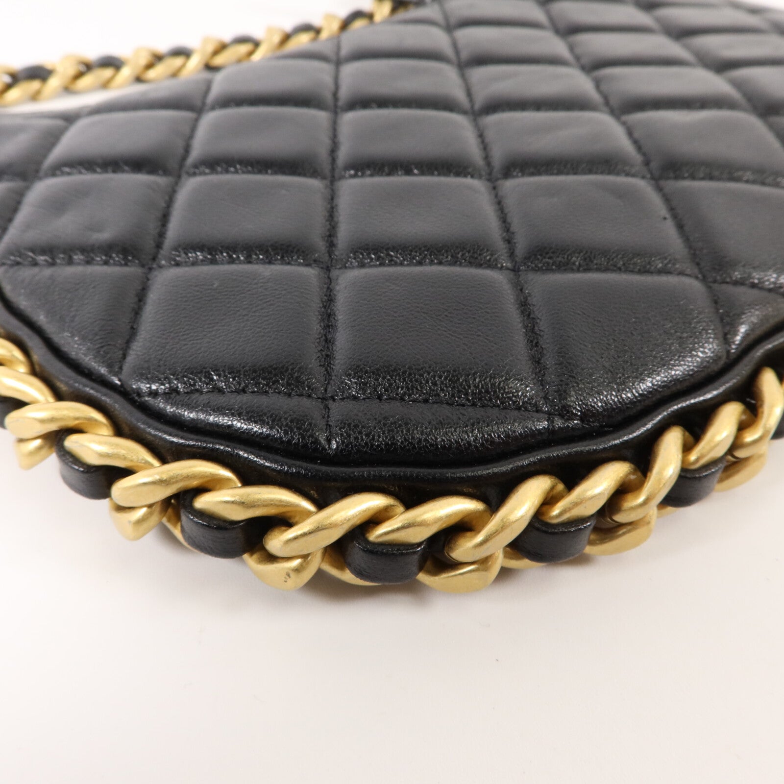 CHANEL 牛皮皮革Hobo Bag鏈帶肩背袋