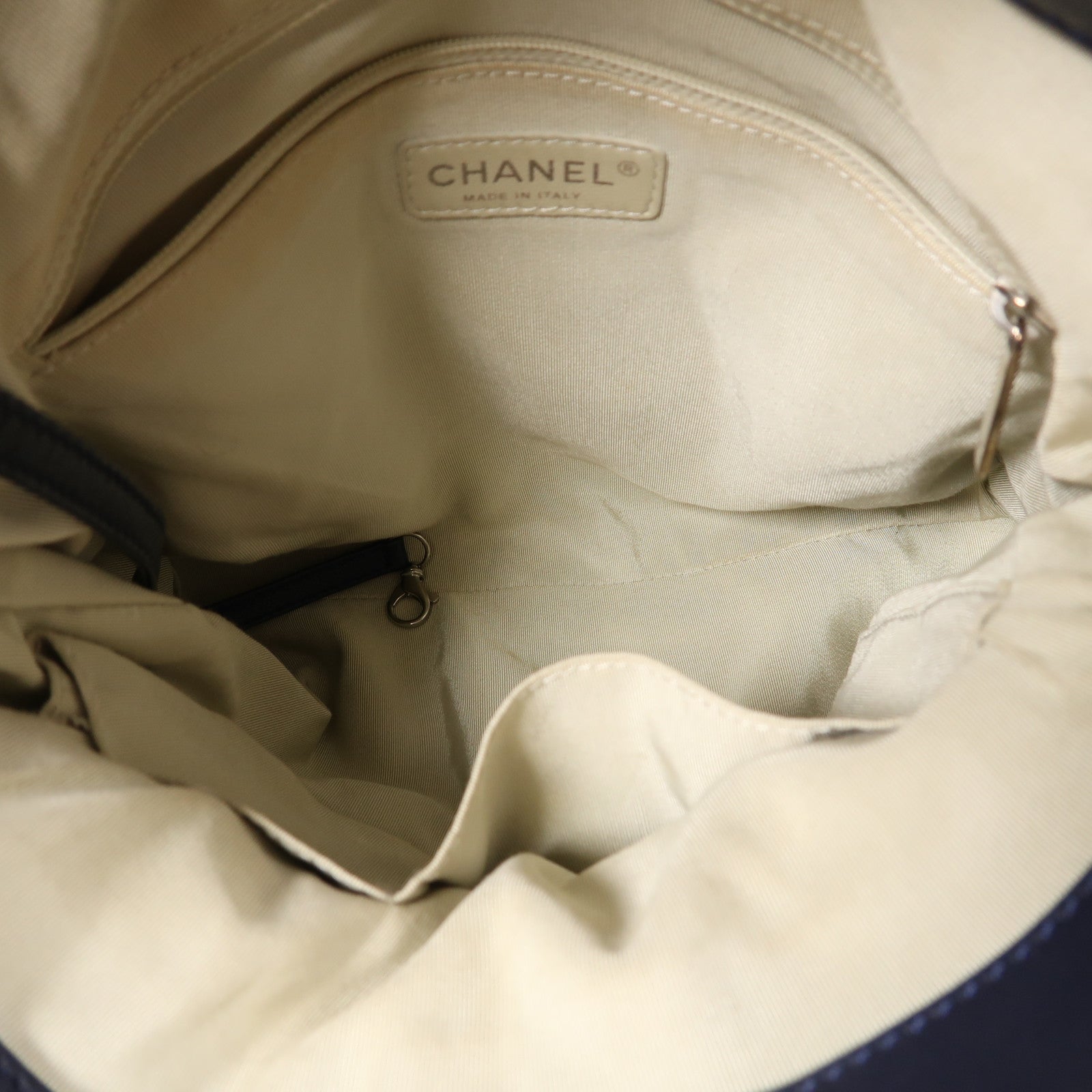 CHANEL 牛皮皮革Chain Shoulder銀扣鏈帶肩背袋