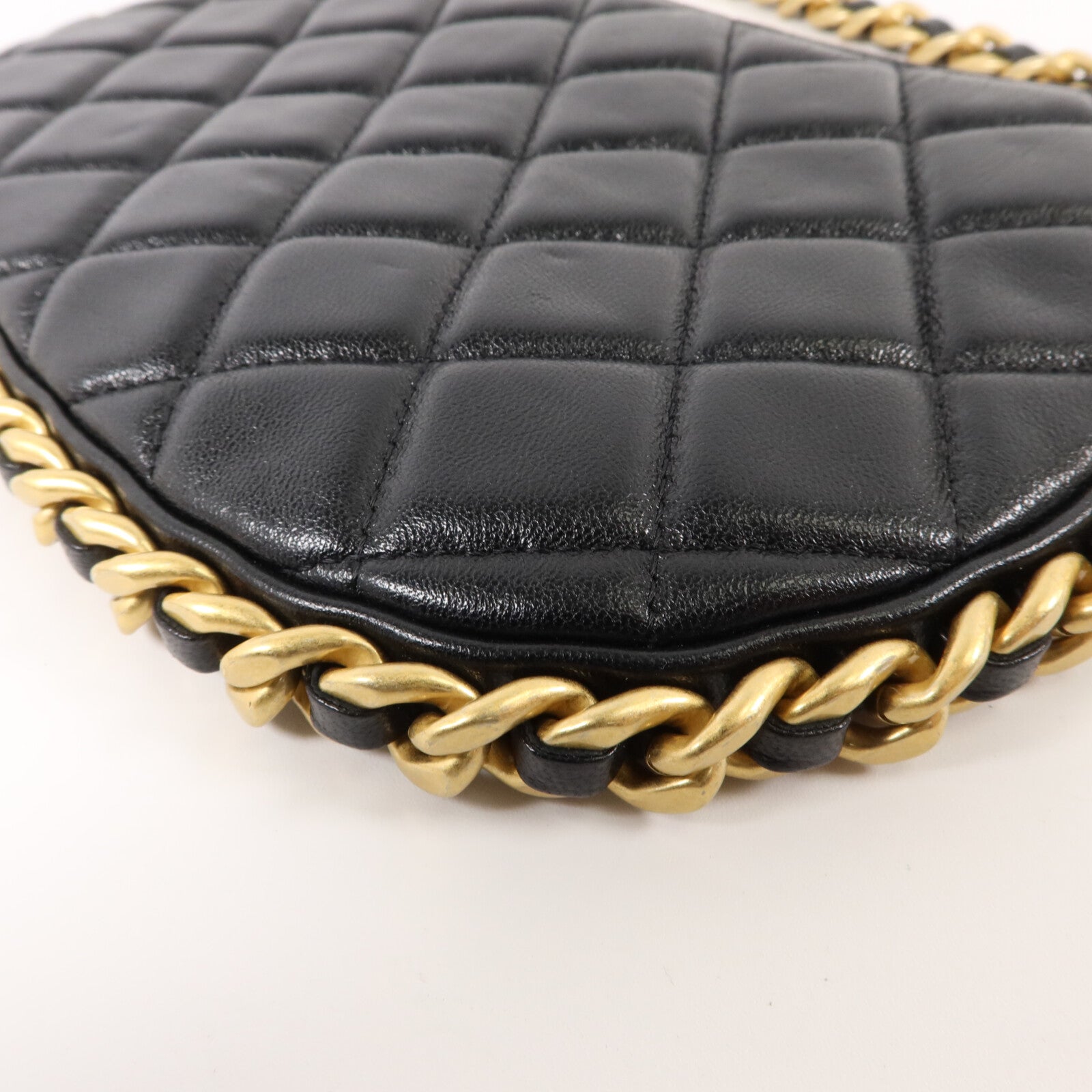 CHANEL 牛皮皮革Hobo Bag鏈帶肩背袋