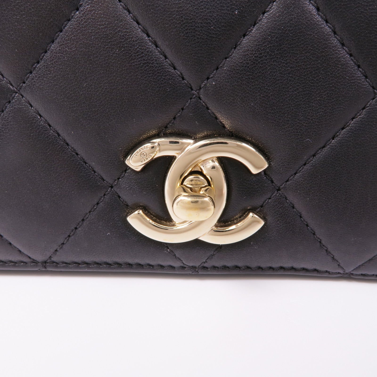 CHANEL 羊皮皮革Chain Shoulder金扣鏈帶肩背袋