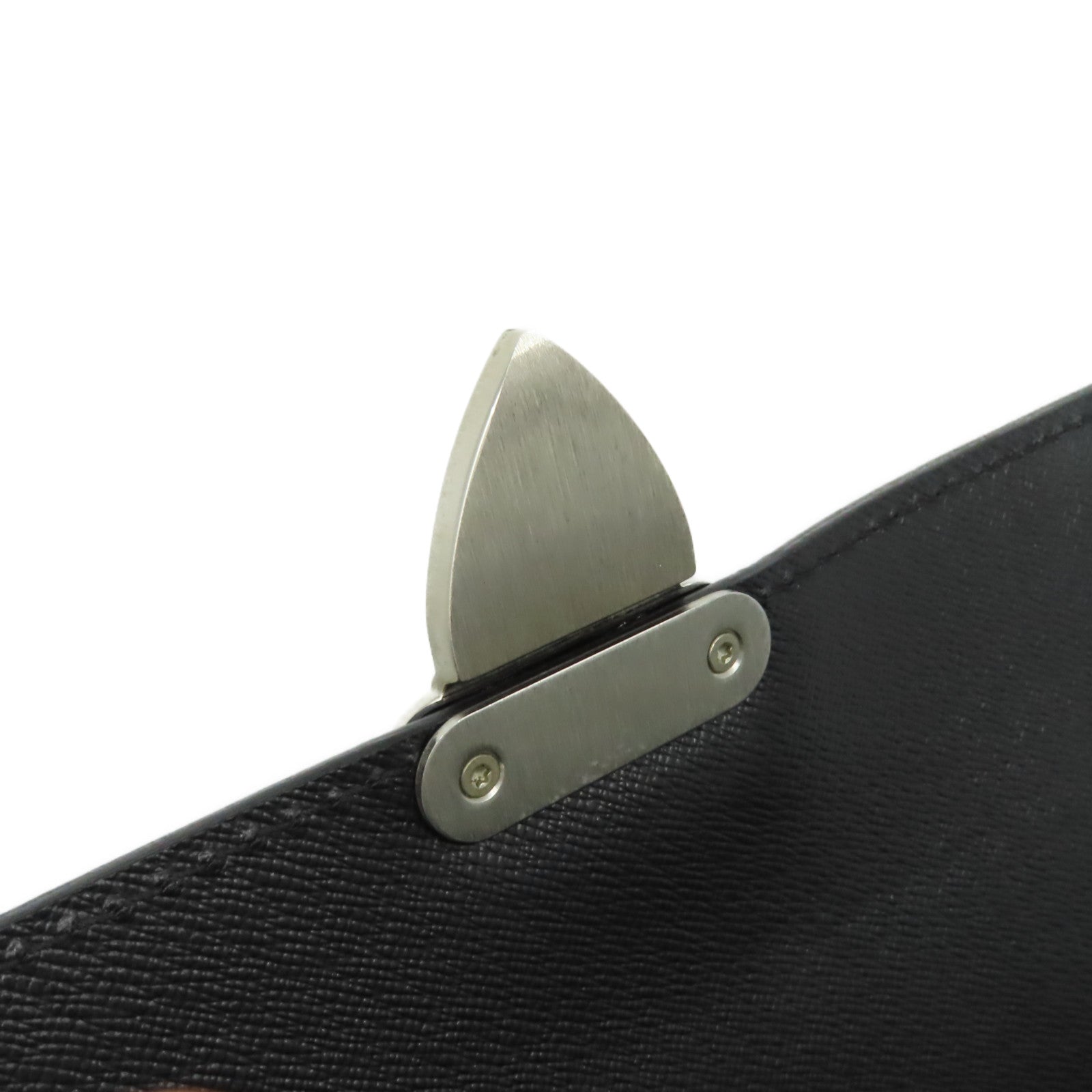 LOUIS VUITTON Taiga Robusto 2 Business Bag銀扣公事袋黑色