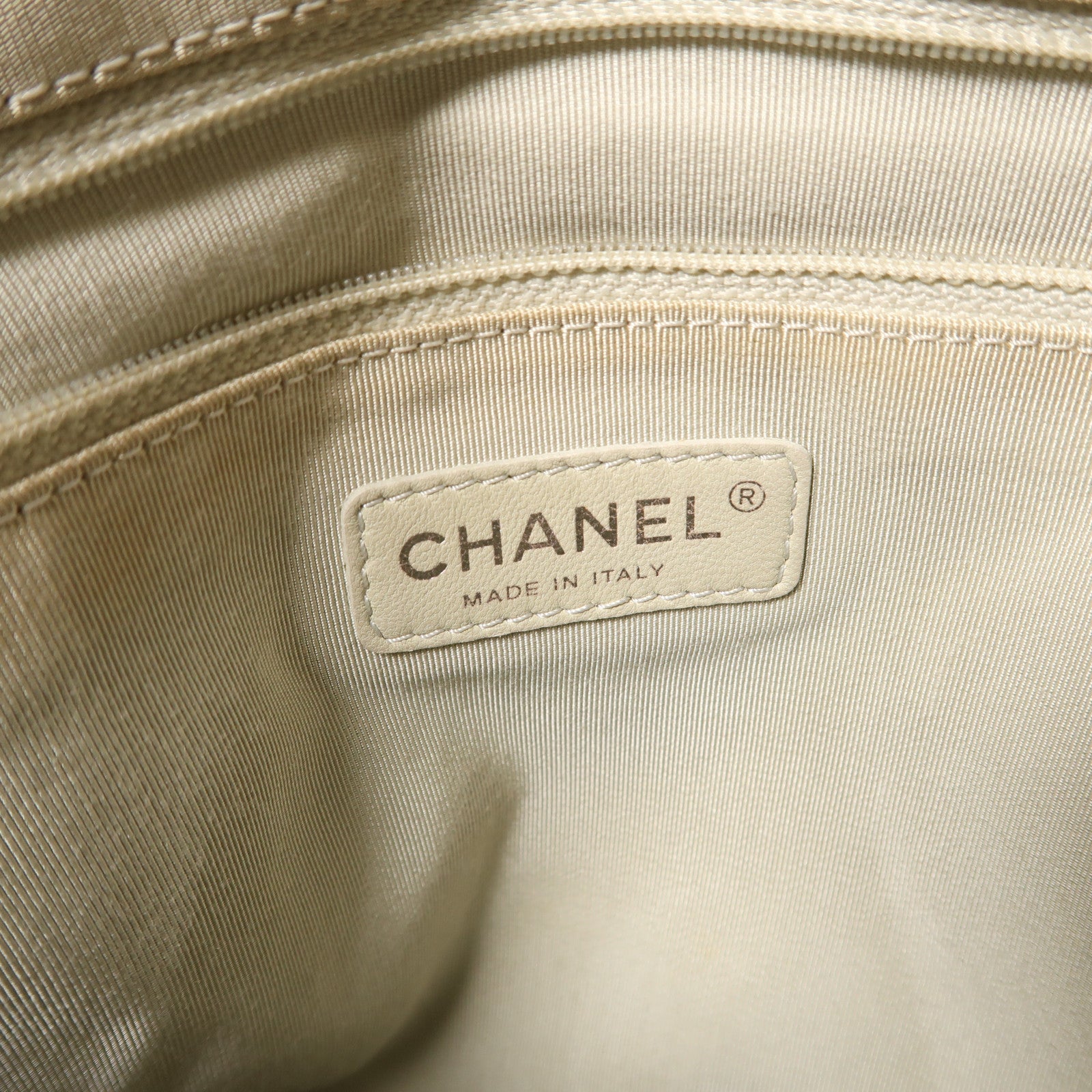 CHANEL 牛皮皮革Chain Shoulder銀扣鏈帶肩背袋